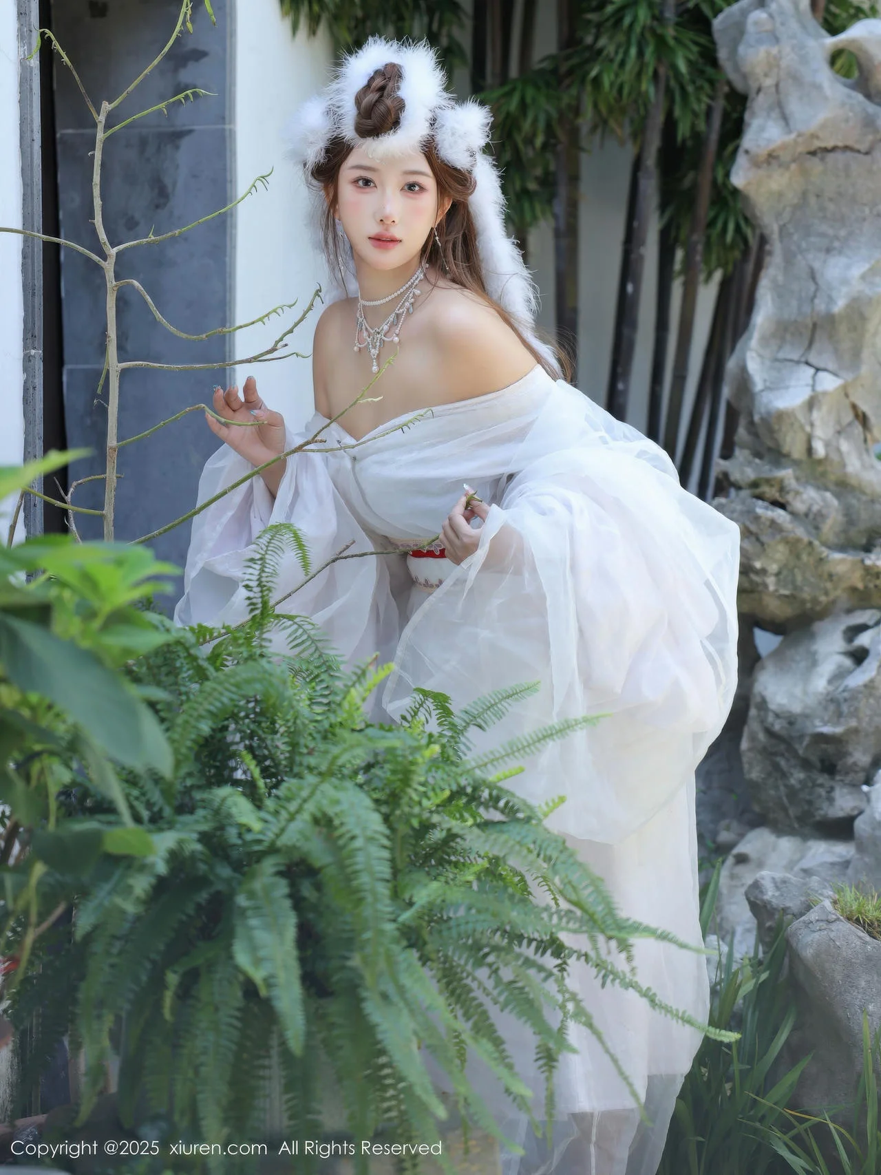 XiuRen 秀人 No.10843 金允希Yuki 白色锦毛鼠装扮 - 4