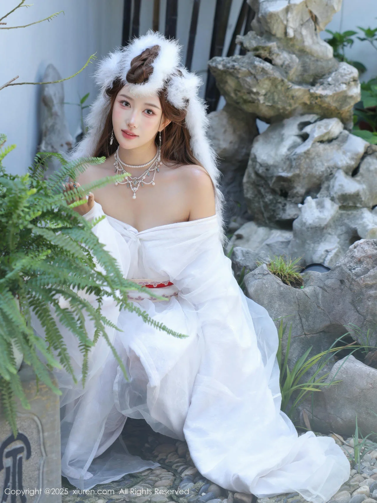 XiuRen 秀人 No.10843 金允希Yuki 白色锦毛鼠装扮 - 7