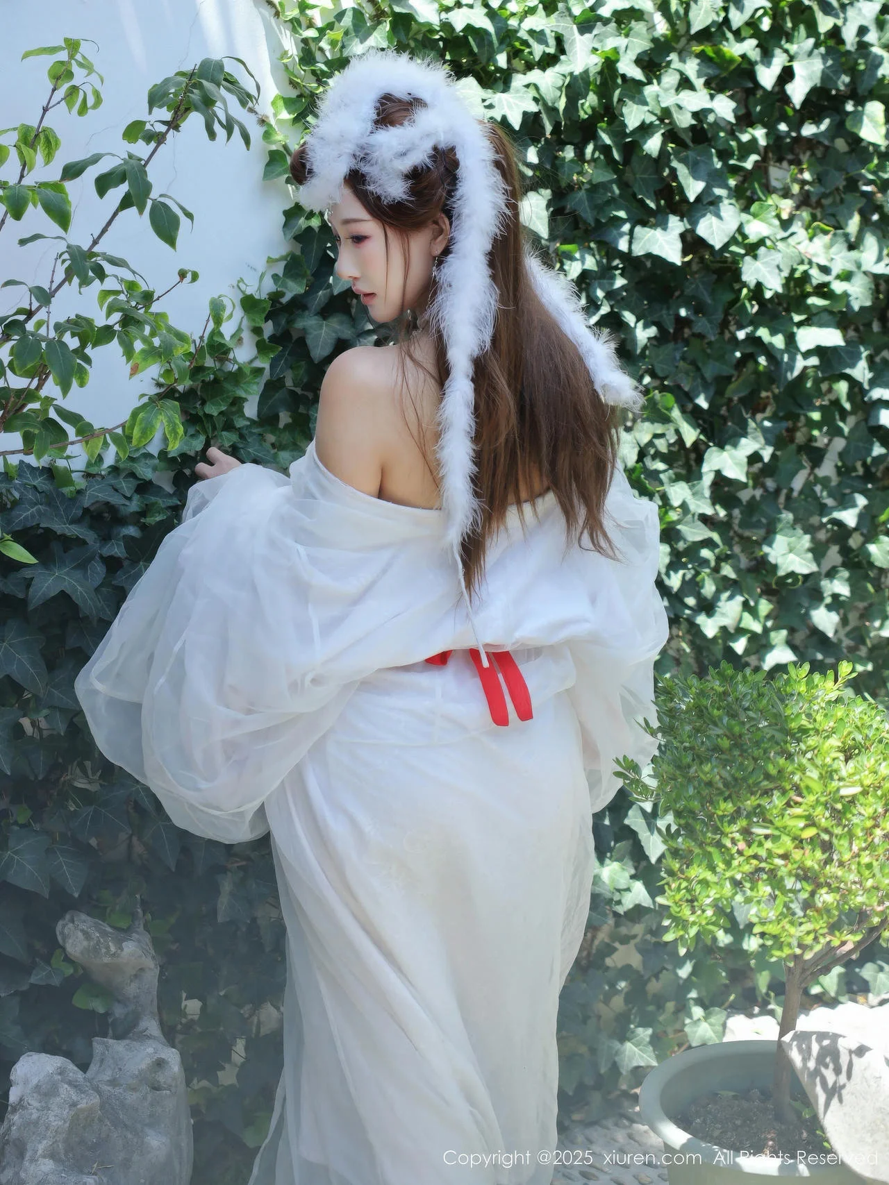 XiuRen 秀人 No.10843 金允希Yuki 白色锦毛鼠装扮 - 5