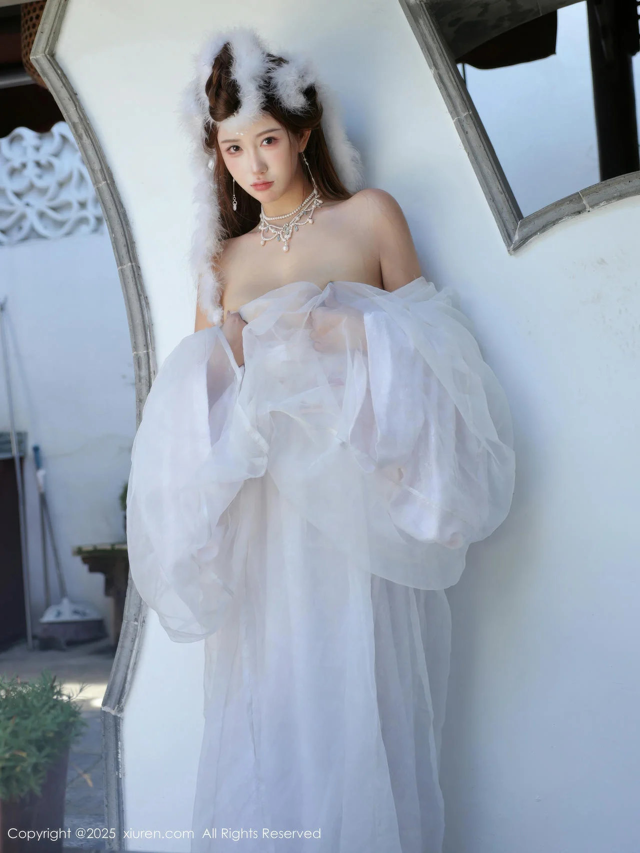 XiuRen 秀人 No.10843 金允希Yuki 白色锦毛鼠装扮 - 10