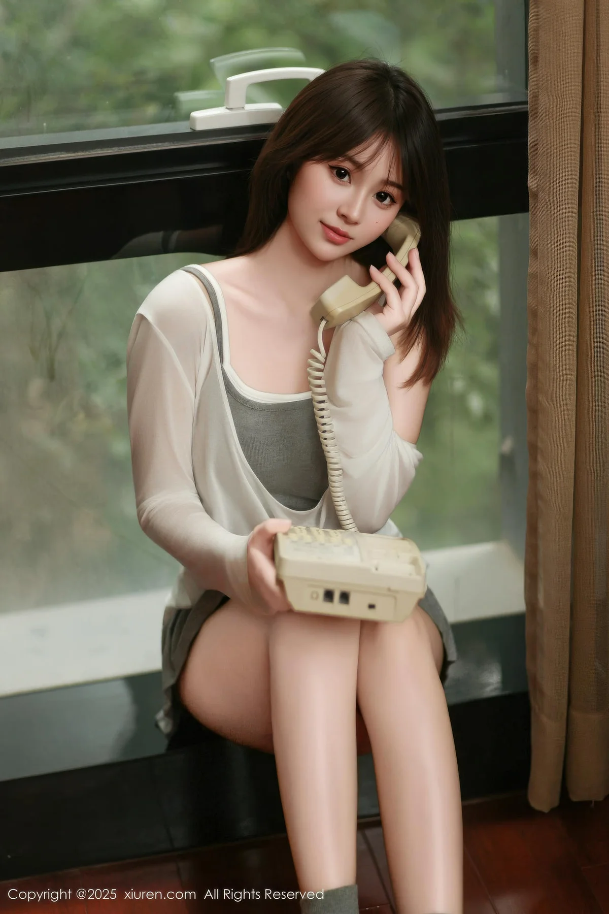 XiuRen 秀人 No.10845 炎恬kitty 柔美身段浅色短裙 - 2