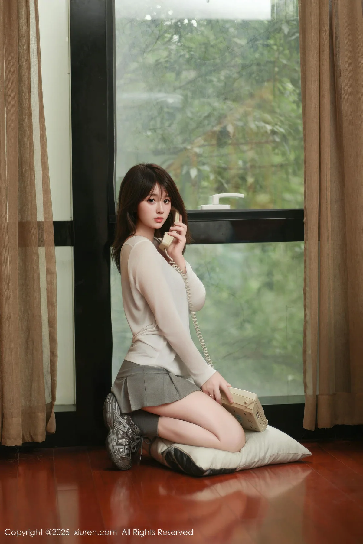 XiuRen 秀人 No.10845 炎恬kitty 柔美身段浅色短裙 - 6