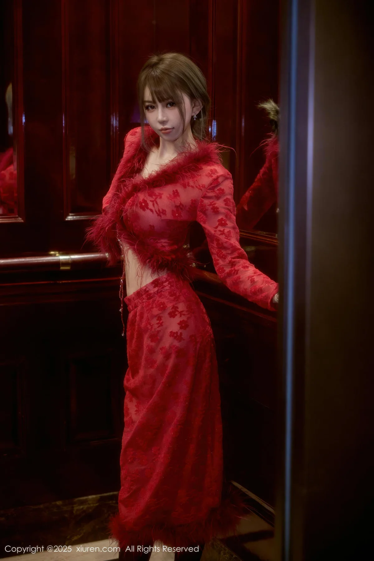 XiuRen 秀人 No.10848 Zoe柚柚美乳玉背红色复古服饰 - 1