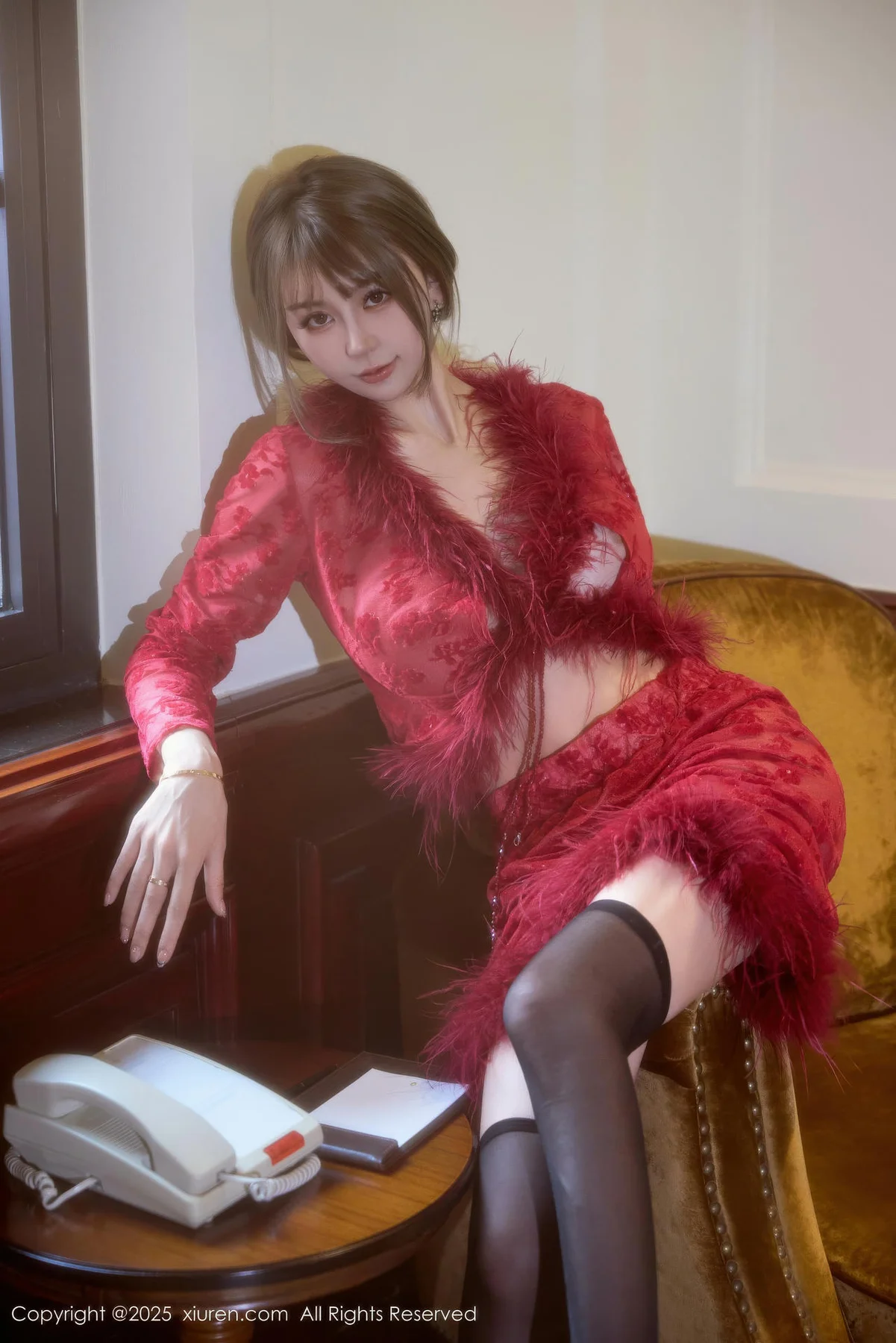 XiuRen 秀人 No.10848 Zoe柚柚美乳玉背红色复古服饰 - 2