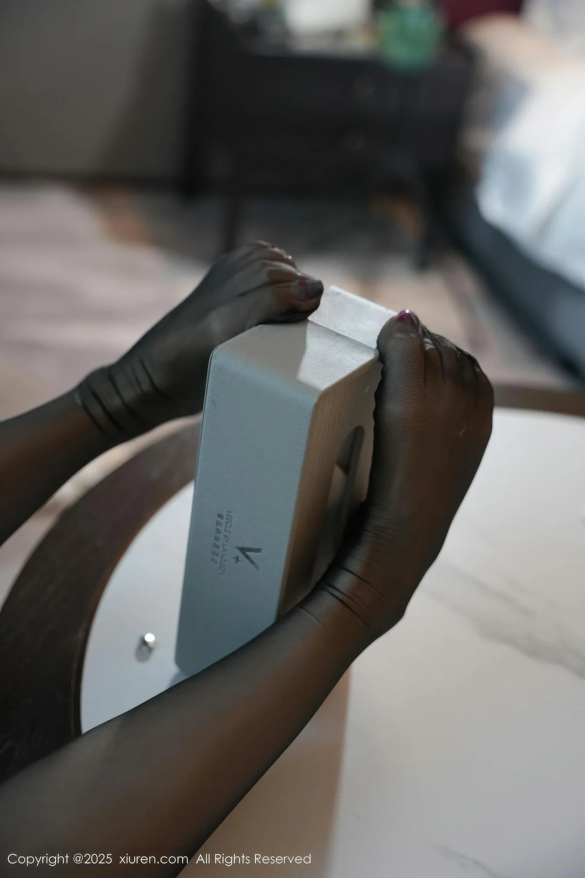 XiuRen 秀人 No.10852 白芷yy街拍蓝色连衣紧身短裙 - 3