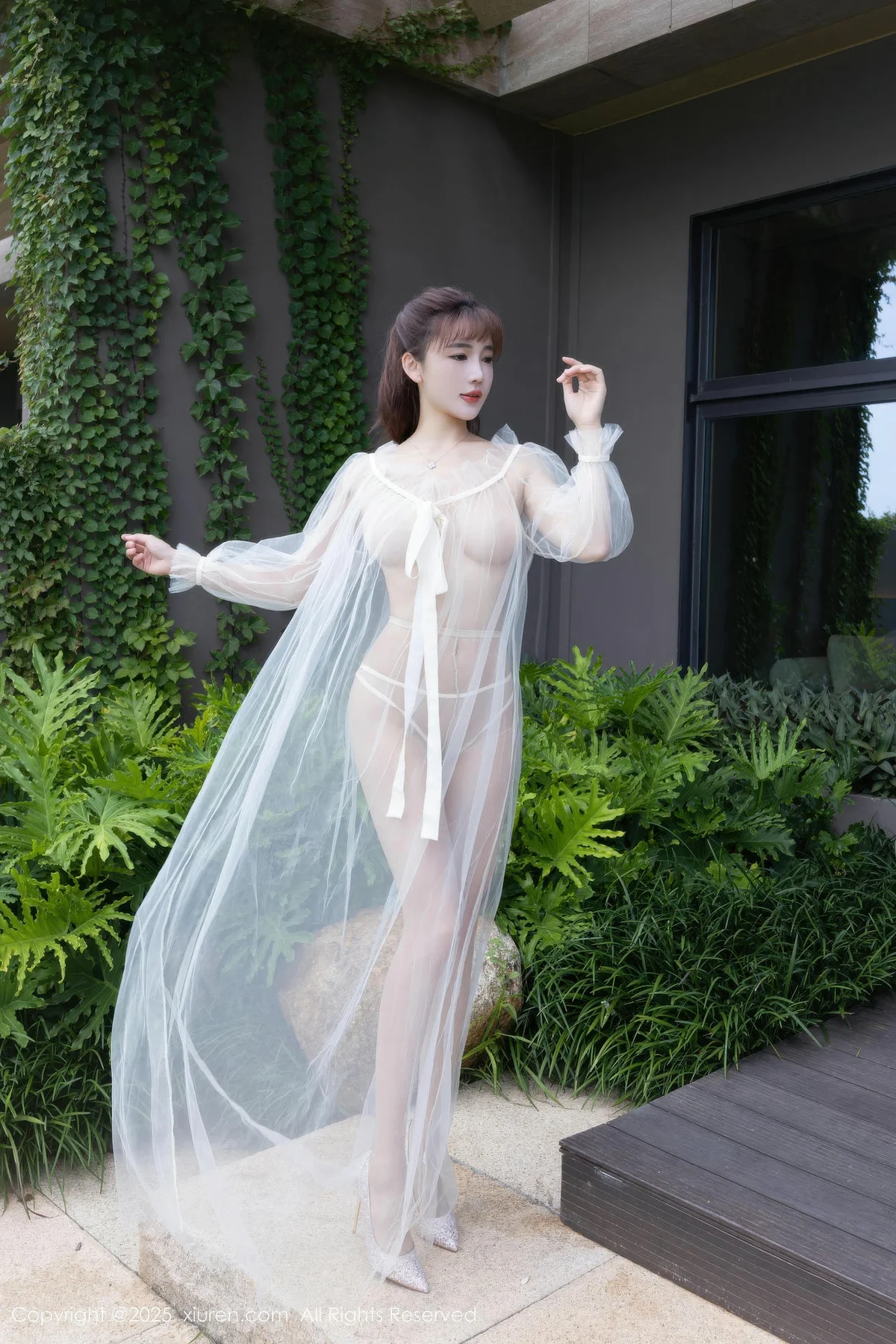 XiuRen 秀人 No.10903 陆萱萱 轻透白纱肉色丝袜 - 1