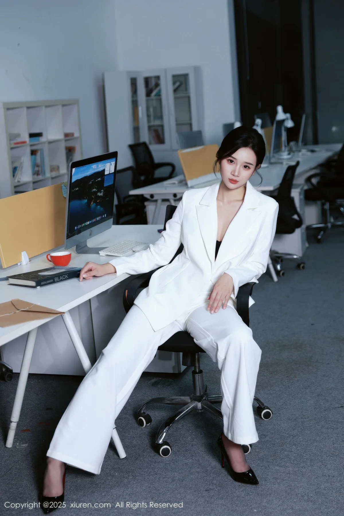 XiuRen 秀人 No.10908 南乔 白色西装黑丝ol - 9