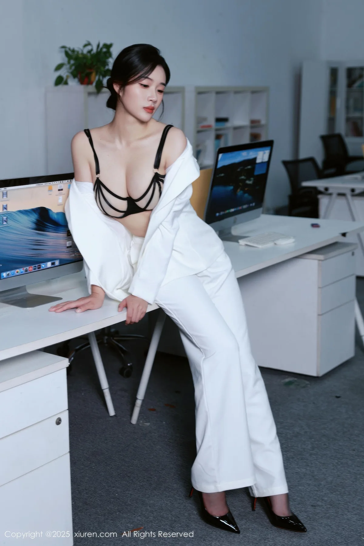 XiuRen 秀人 No.10908 南乔 白色西装黑丝ol - 5