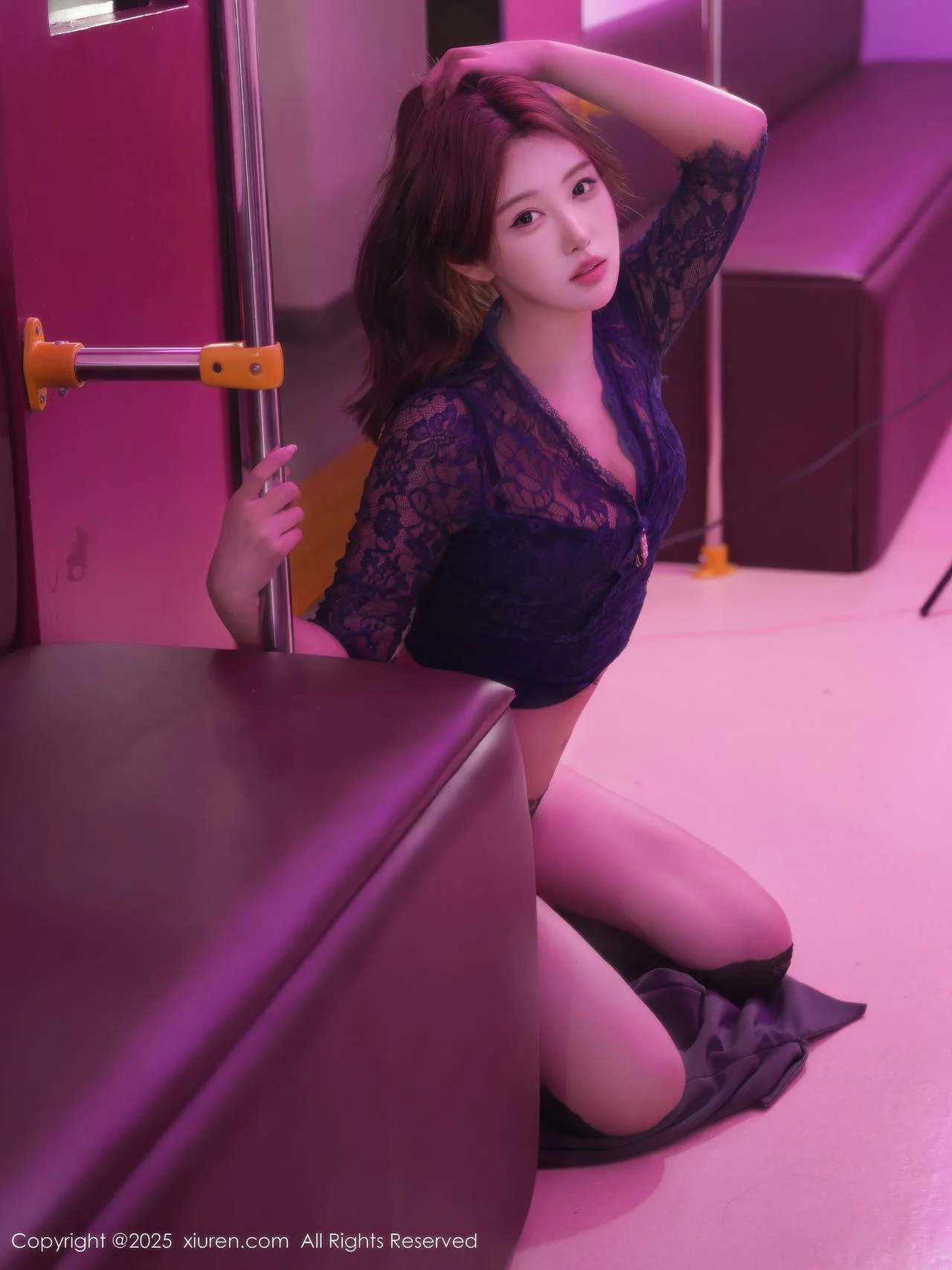 XiuRen 秀人 No.10910 金允希Yuki 地铁场景拍摄 - 8