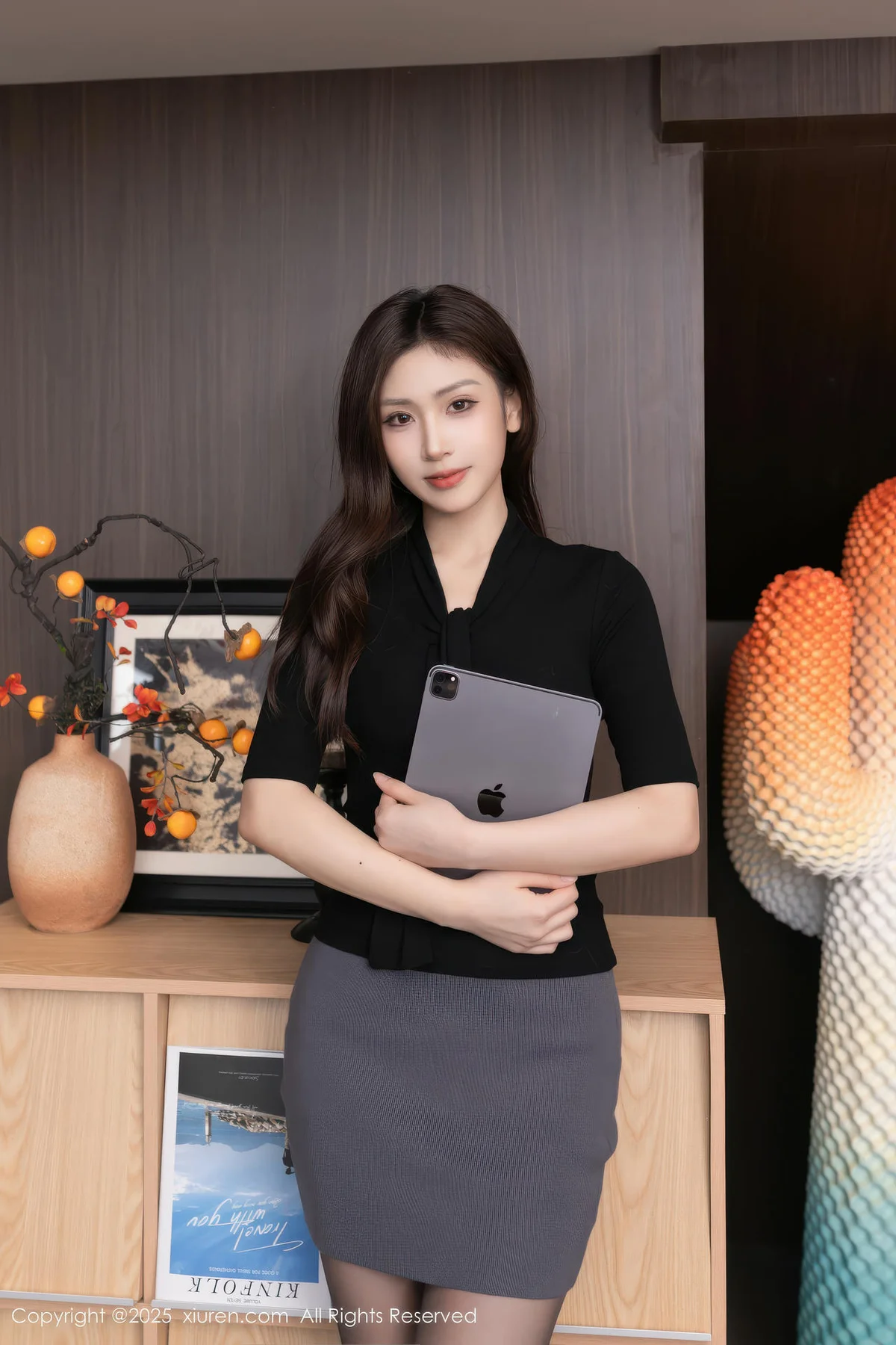 XiuRen 秀人 No.10930 刘婷婷 黑色OL极致美腿 - 1