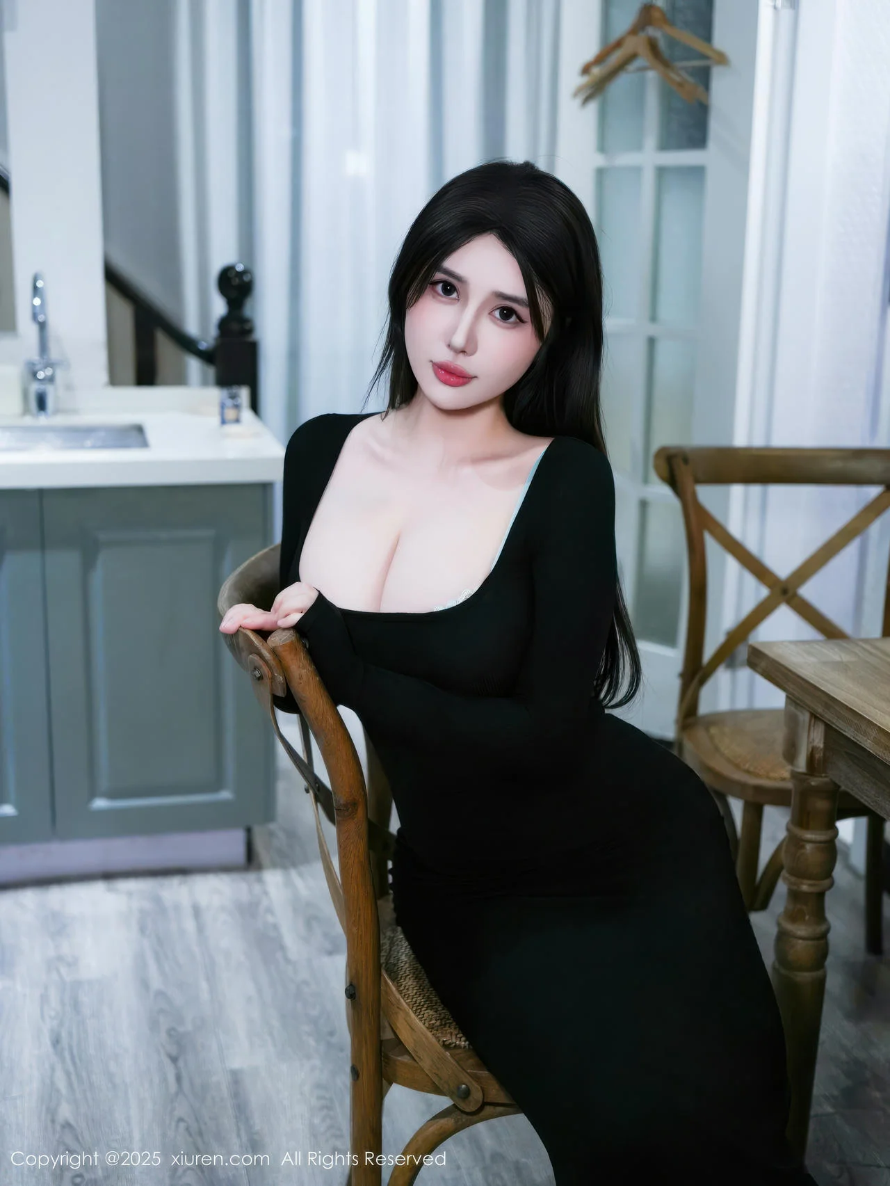 XiuRen 秀人 No.10933 蕾蕾醒了没 两位大美女参与拍摄 - 7