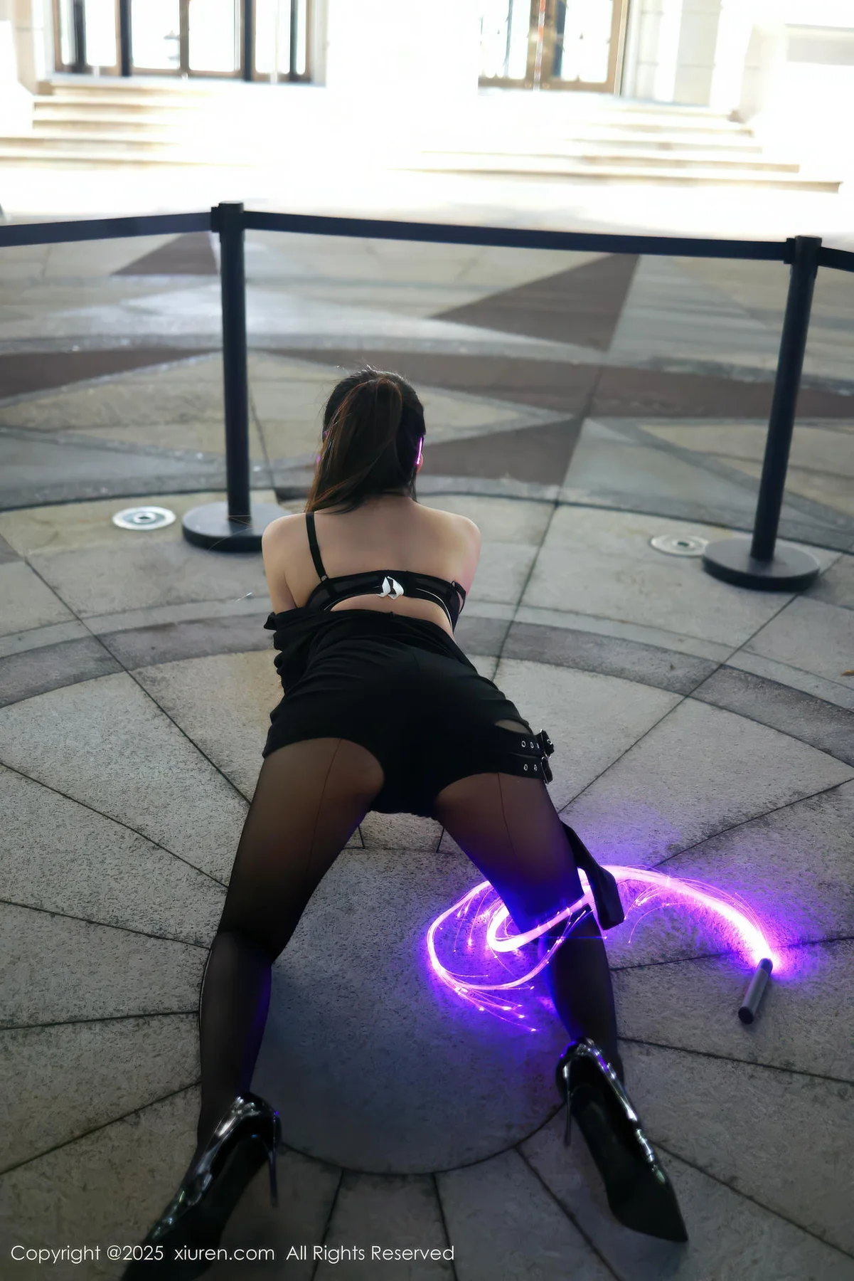 XiuRen 秀人 No.10936 小肉肉咪 街拍连衣短裙 - 3