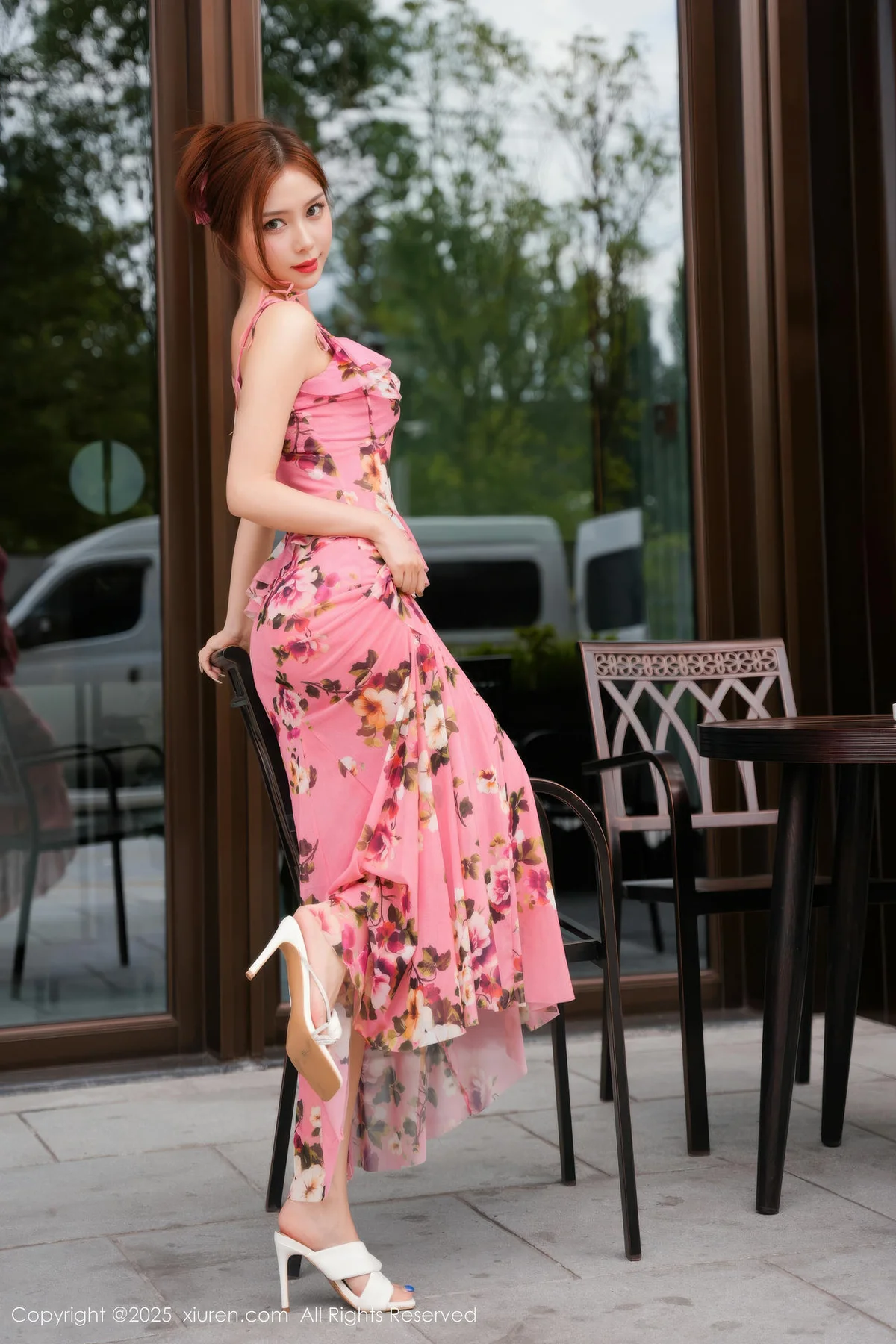 XiuRen 秀人 No.10954 白芷yy 碎花连衣裙身姿柔美 - 4