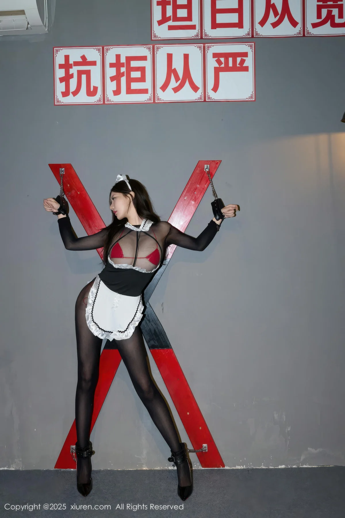 XiuRen 秀人 No.10957 尹甜甜sunny 黑色连体丝袜 - 2