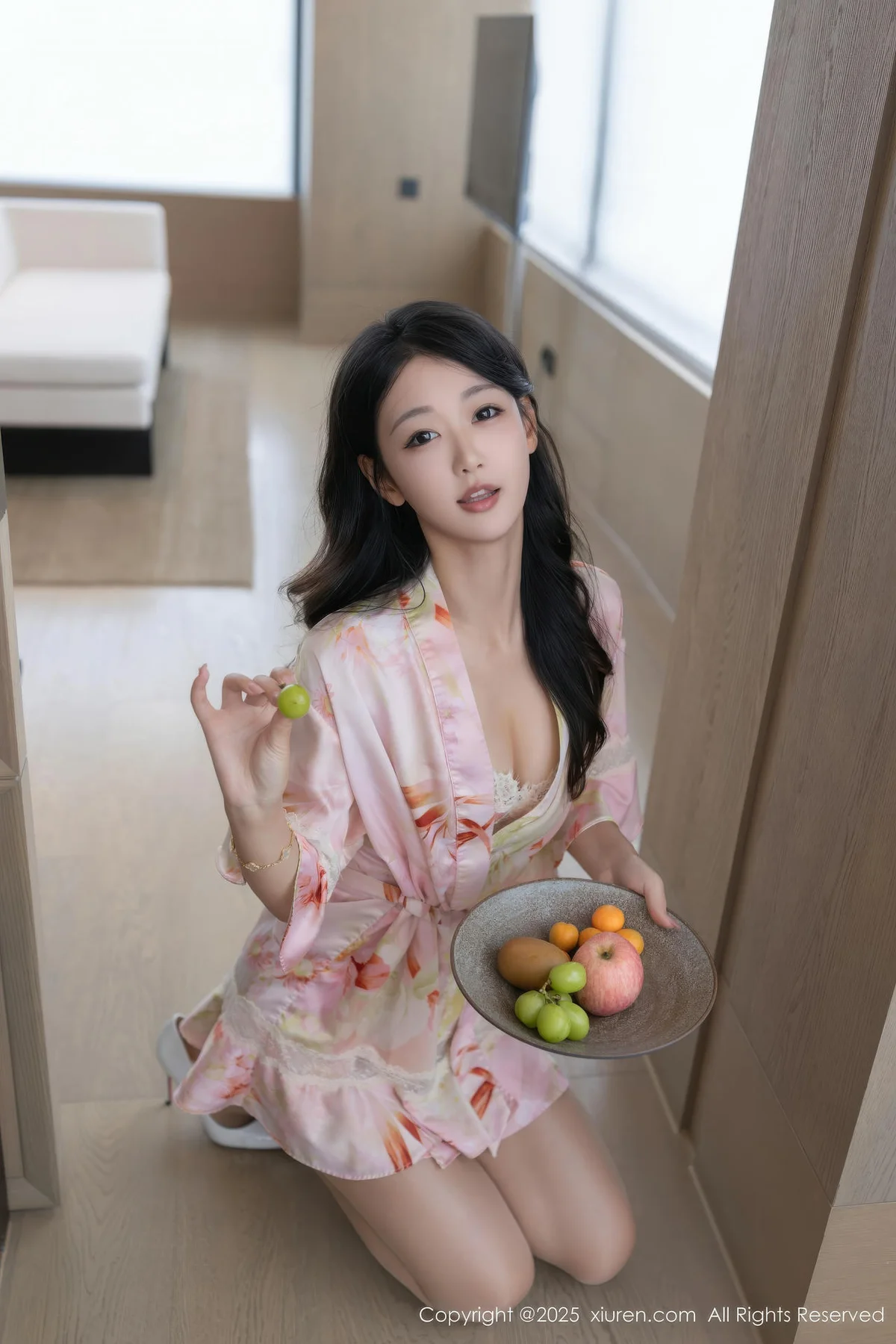 XiuRen 秀人 No.10970 唐安琪  粉色睡袍肉色丝袜 - 4