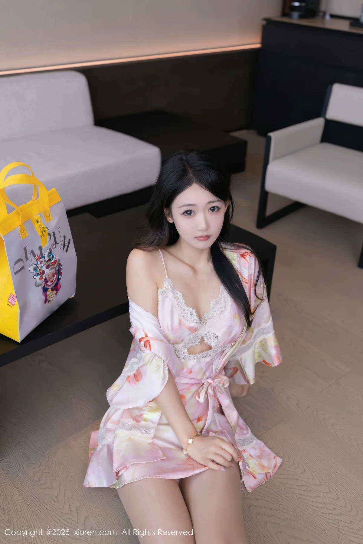 XiuRen 秀人 No.10970 唐安琪  粉色睡袍肉色丝袜 - 9