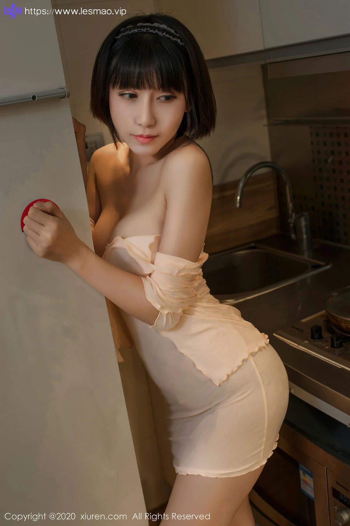 XiuRen 秀人 No.2318 高叉韵味旗袍 安妮斯朵拉 新人模特 - 3
