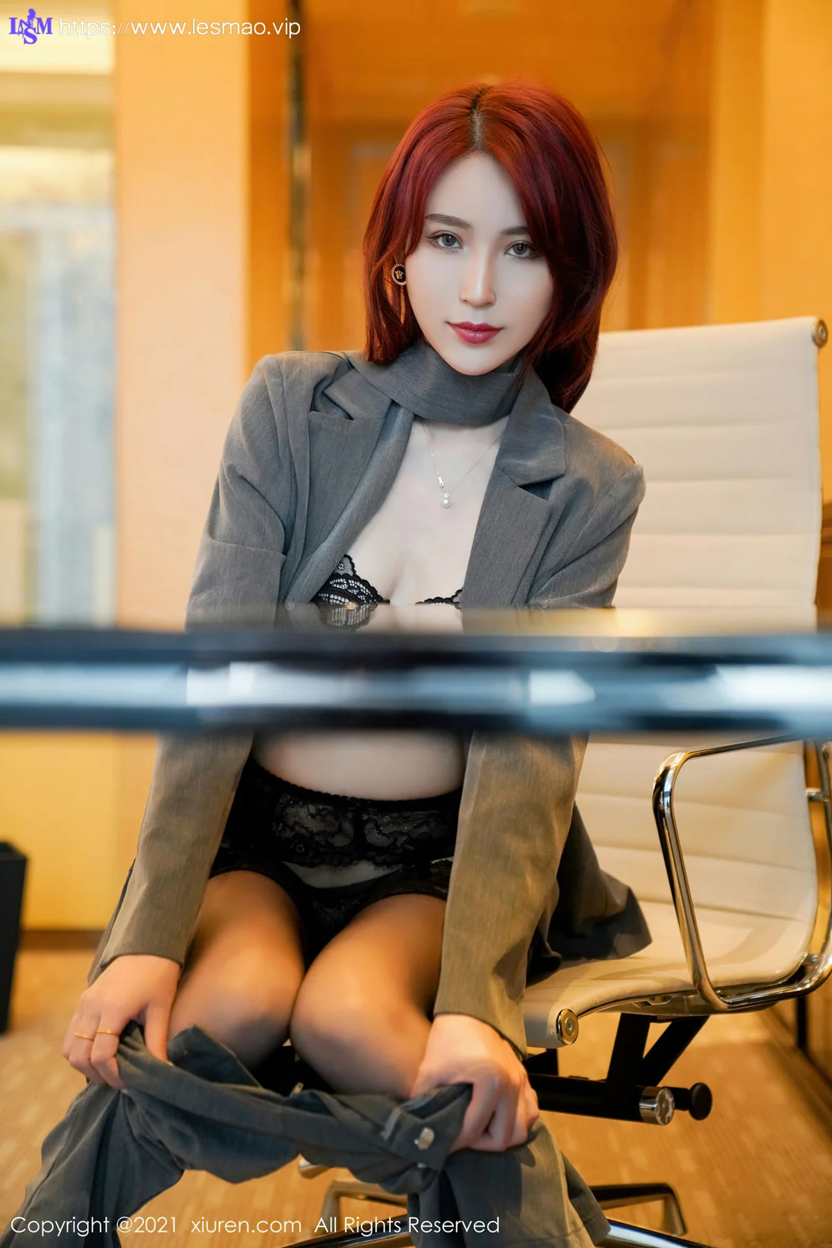 XiuRen 秀人 No.3368 经典职场职业OL 周慕汐baby 制服性感写真 - 3