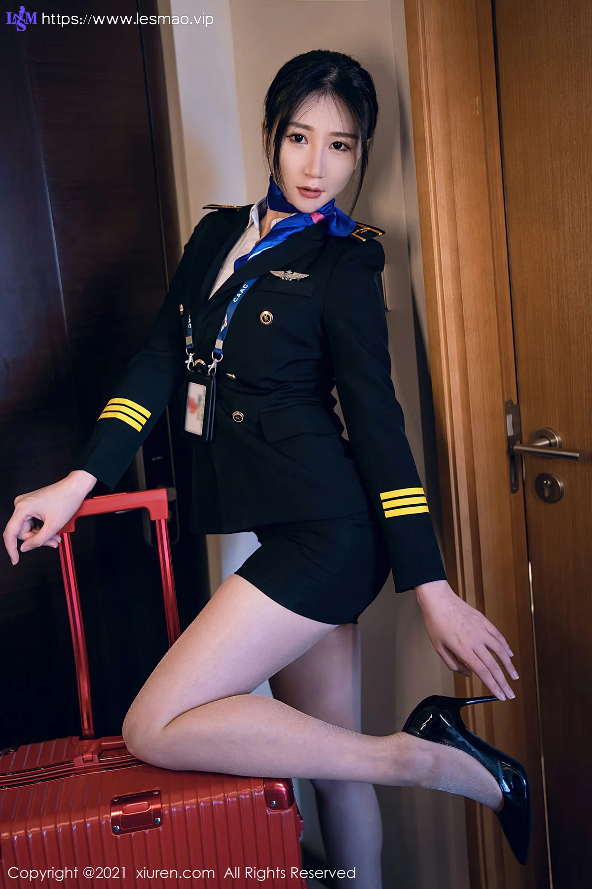 XiuRen 秀人 No.3839 制服机长御姐 顾乔楠Cora 性感写真2 - 9