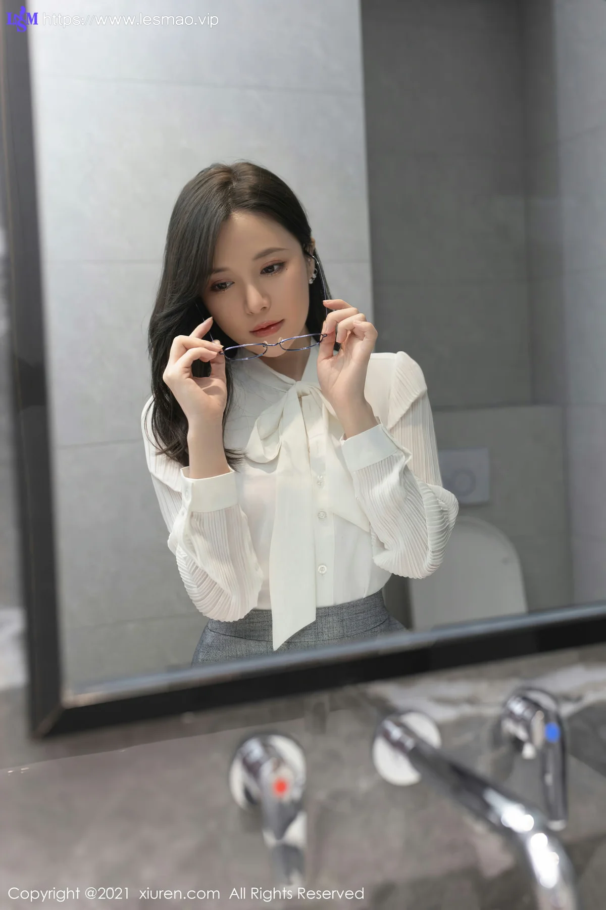 XiuRen 秀人 No.3972 鱼子酱fish 情景写真 - 2