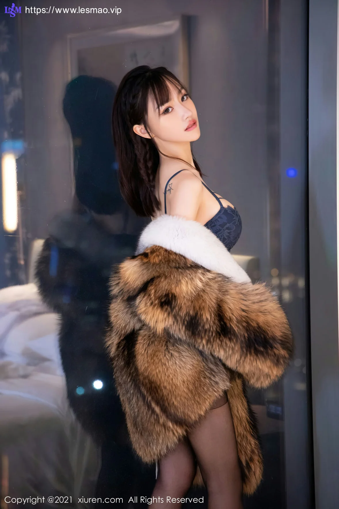 XiuRen 秀人 No.4031 皮草服饰 西门小玉 性感写真 - 2