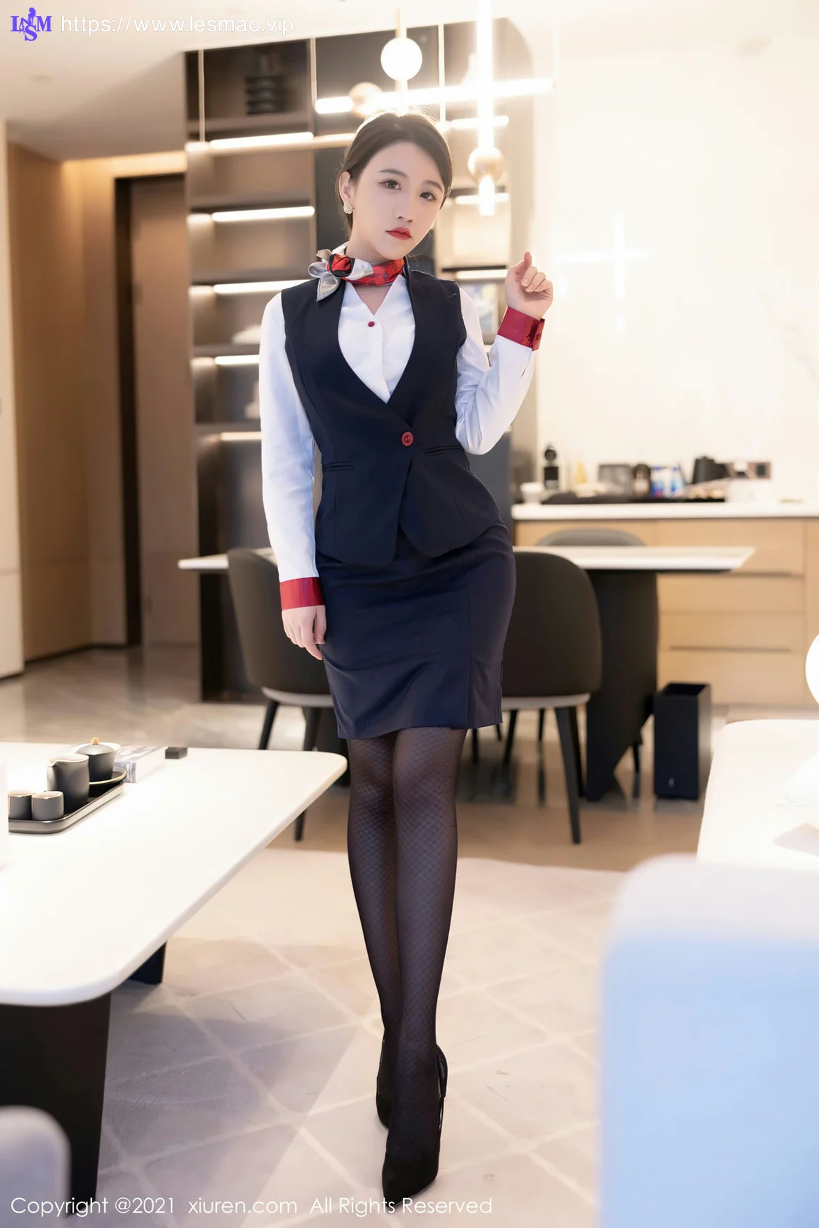 XiuRen 秀人 No.4091 空姐制服 Cherry绯月樱 深圳旅拍3 - 7