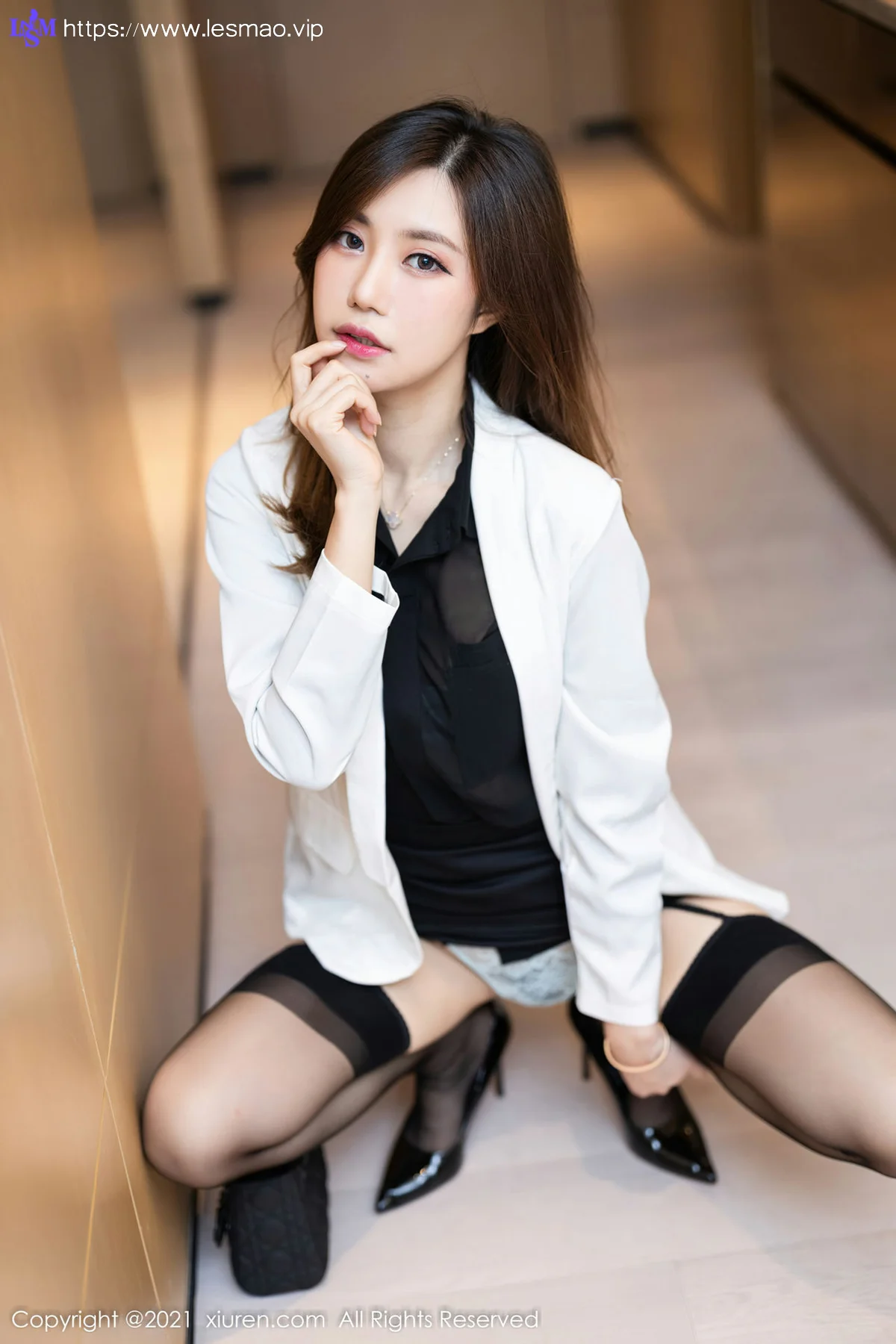 XiuRen 秀人 No.4285 职业秘书 绮里嘉ula 性感写真11 - 5