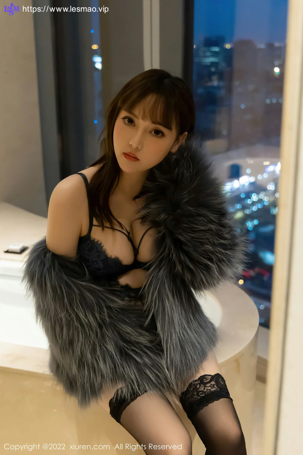 XiuRen 秀人 No.4644 诱人黑丝 豆瓣酱 性感写真1 - 9