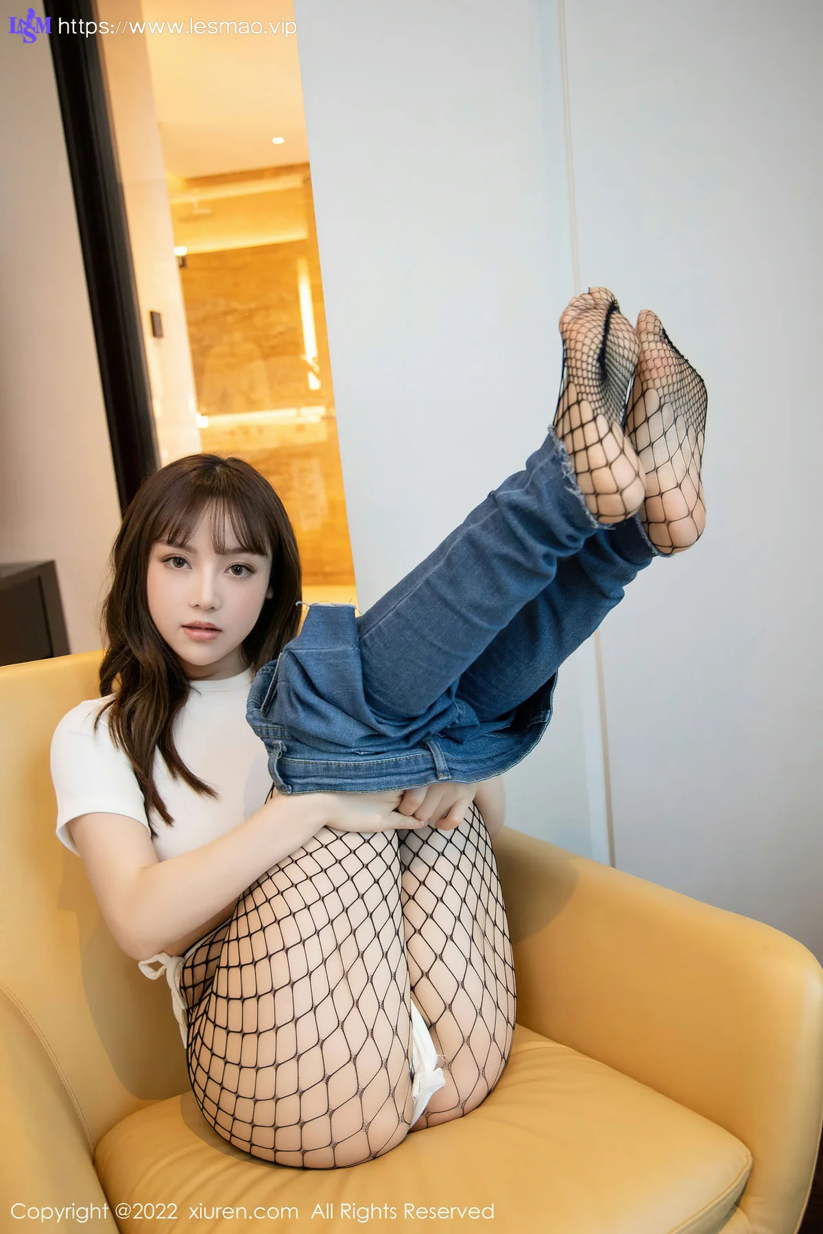 XiuRen 秀人 No.4729 轻透收身上衣 豆瓣酱 性感写真1 - 3