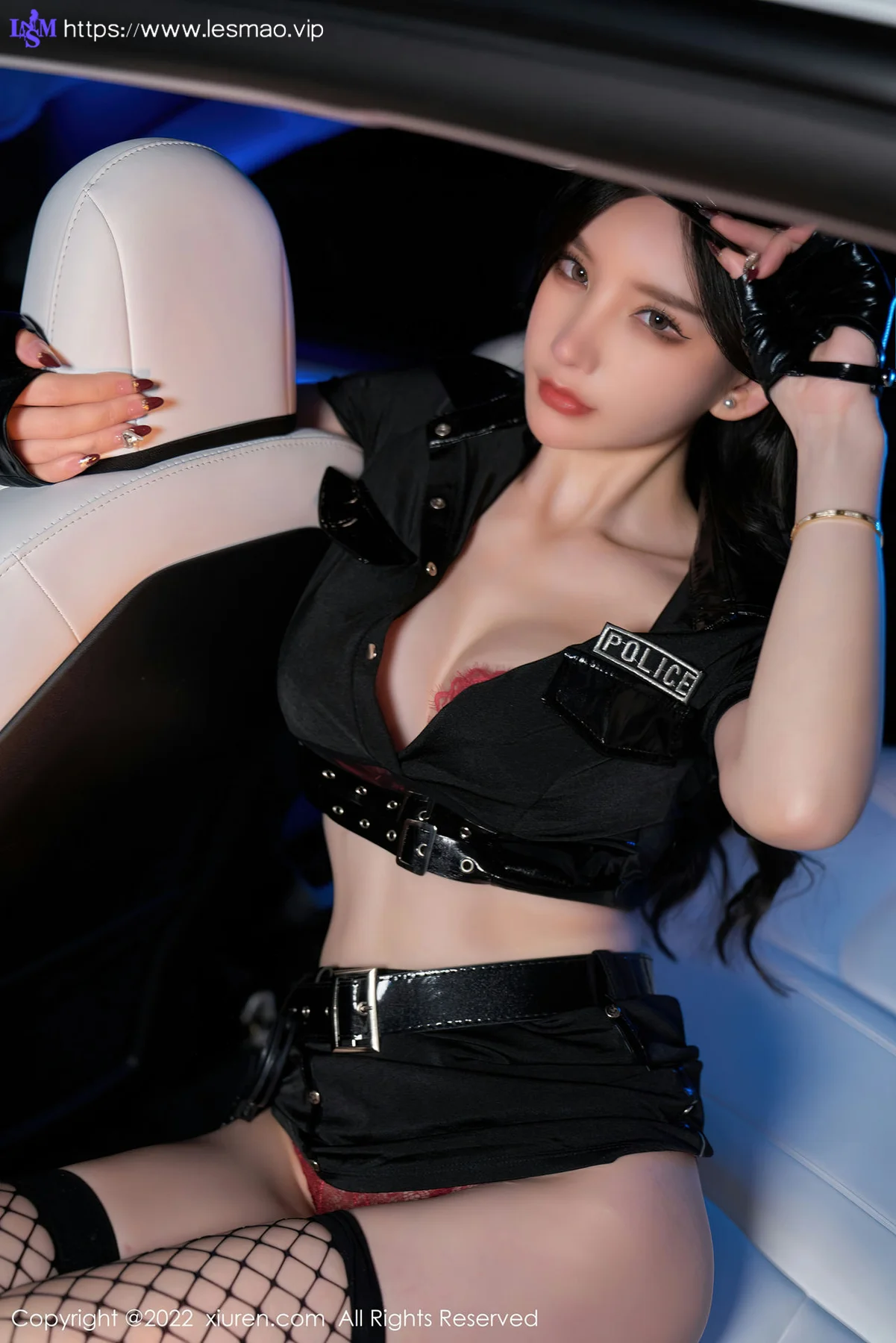 XiuRen 秀人 No.4741 女警官巡逻 周于希Sally 性感写真111 - 4