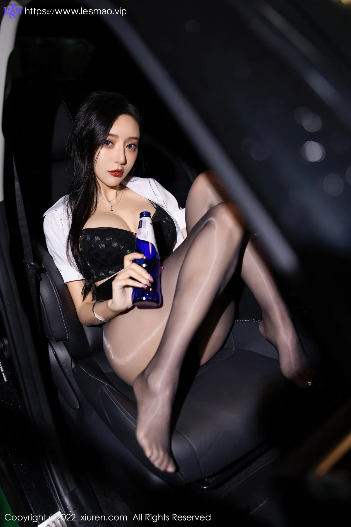 XiuRen 秀人 No.4879 魅惑黑丝 王馨瑶yanni 性感写真1 - 3