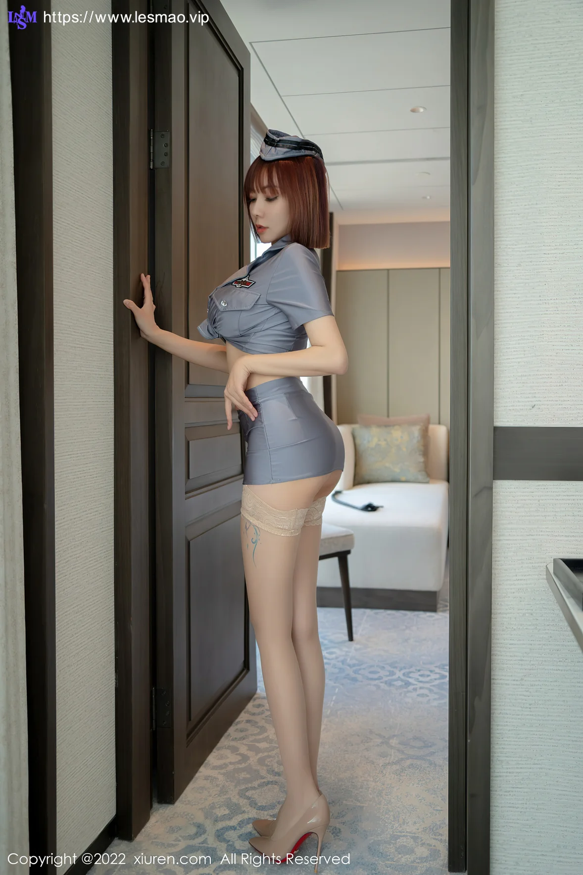 XiuRen 秀人 No.4990 性感制服 果儿Victoria 西双版纳旅拍 - 7