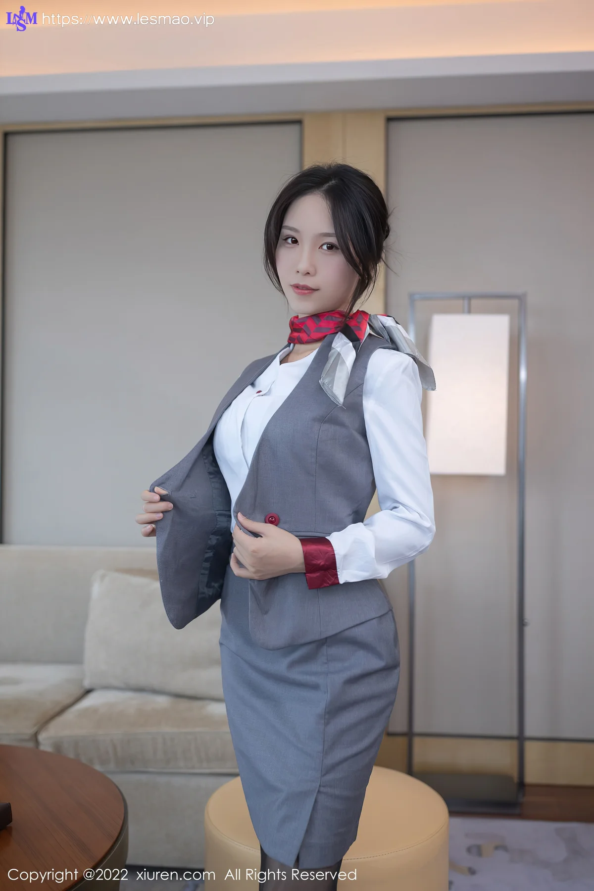 XiuRen 秀人 No.5027 空姐制服拍摄 利世 性感写真1 - 7