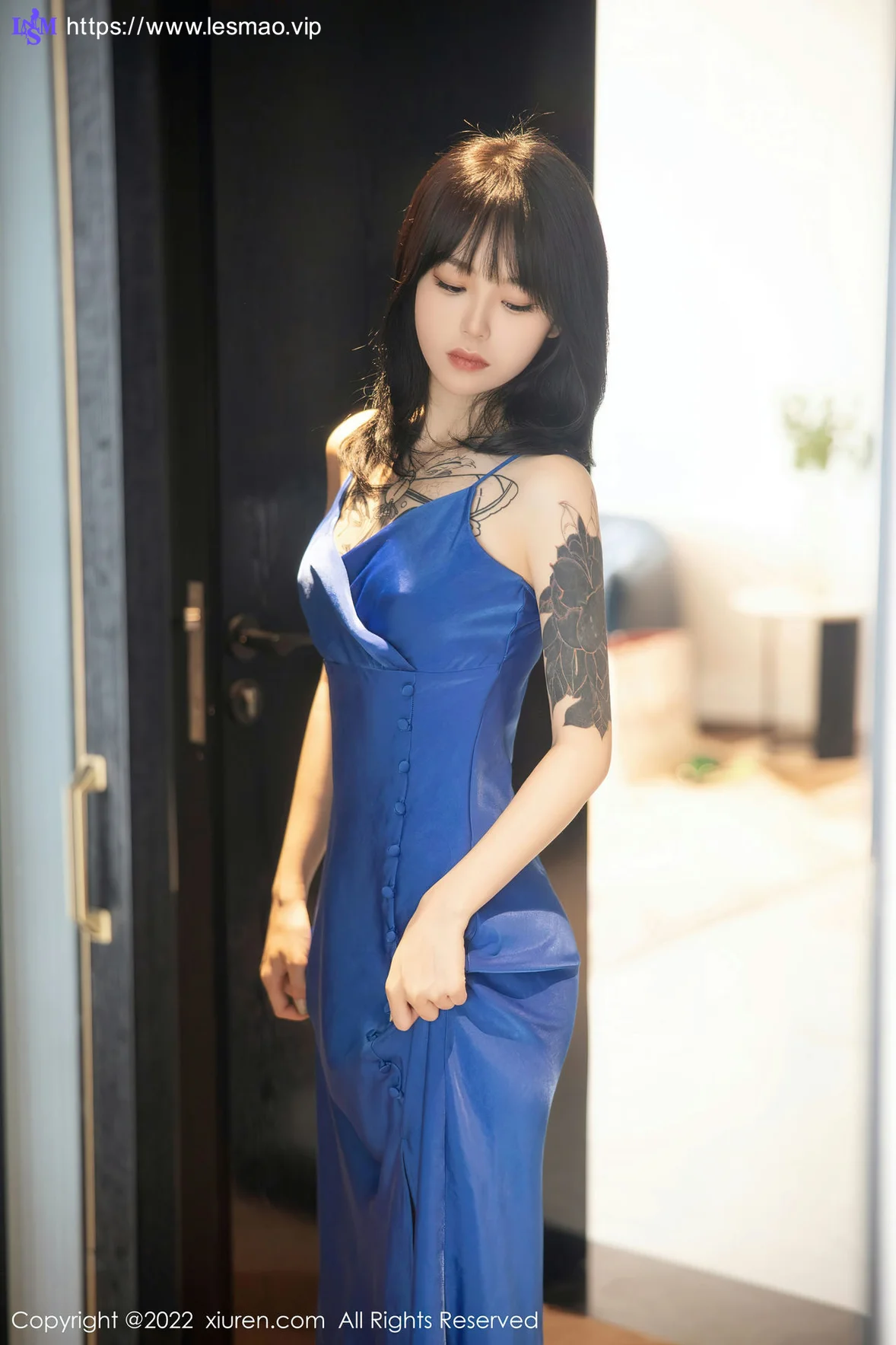 XiuRen 秀人 No.5165 奶瓶. 蓝色吊带裙性感写真11 - 1