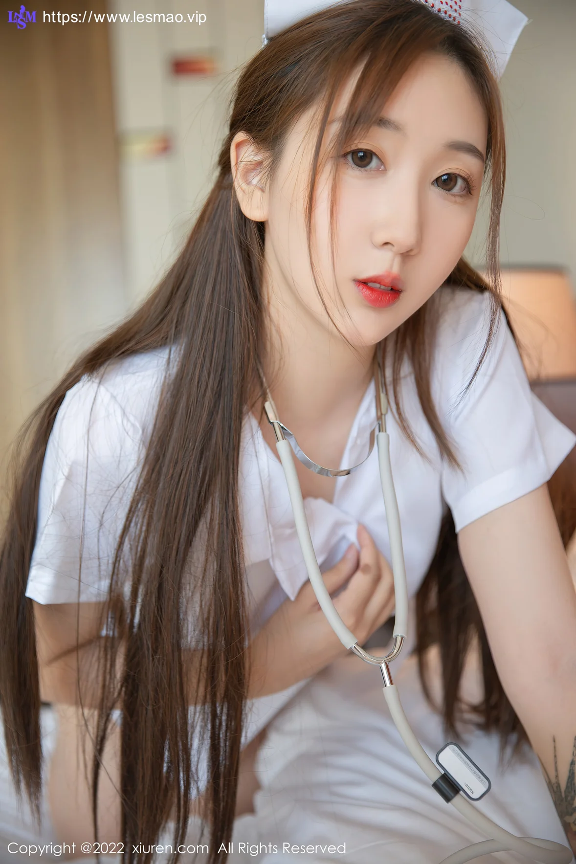 XiuRen 秀人 No.5375 白色护士服 江真真 第三套写真3 - 8