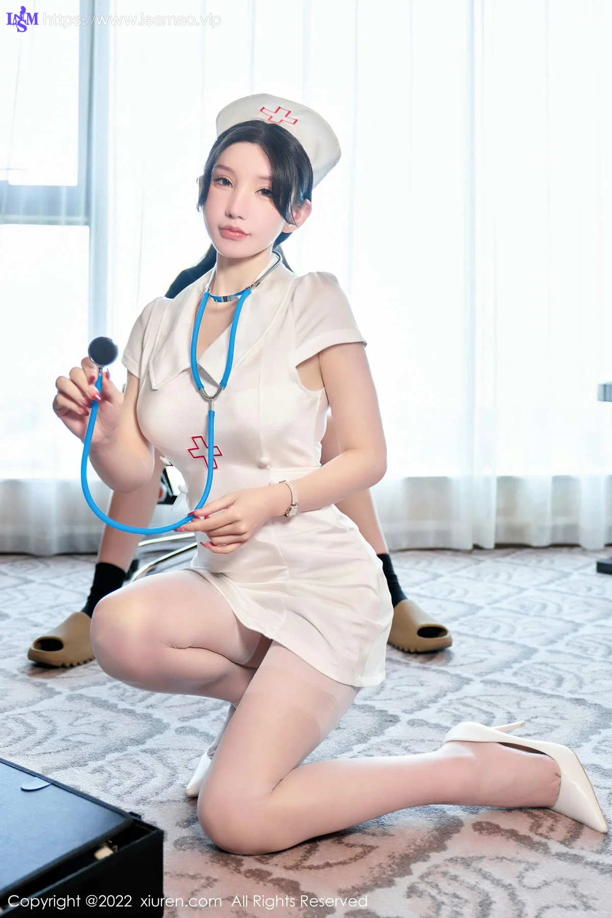 XiuRen 秀人 No.5746  周于希Sally 角色扮演贴身护士成都珠海心愿旅拍 - 4