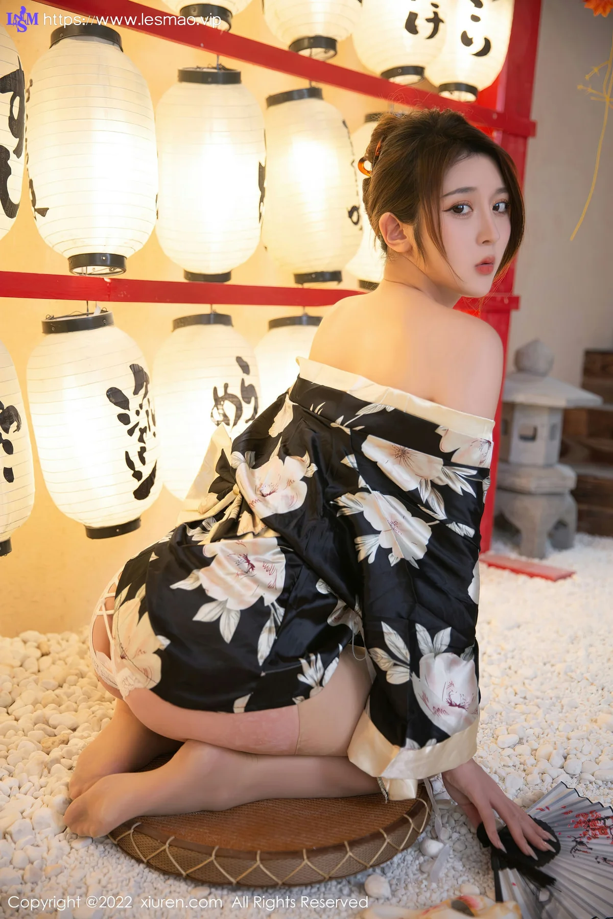 XiuRen 秀人 No.5942 夏甜甜 黑色日式和服性感写真 - 1
