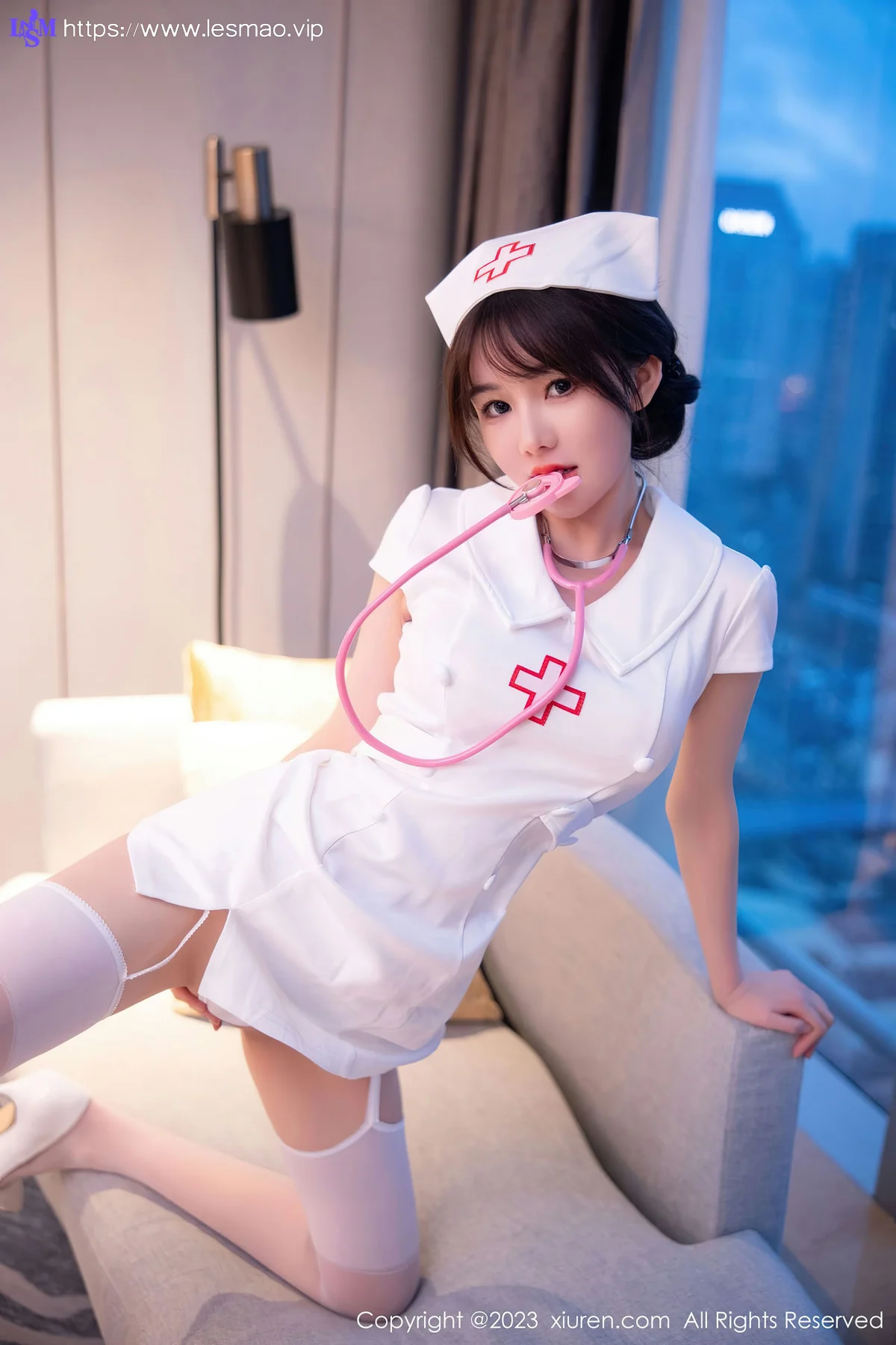 XiuRen 秀人 No.6221 婠婠么 白色情趣护士性感写真 - 7
