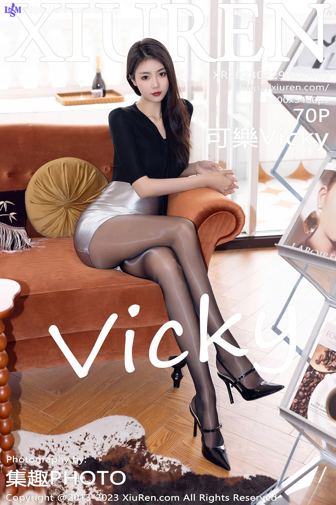 XiuRen 秀人 No.6493 可樂Vicky 银色短裙性感写真3 - 1