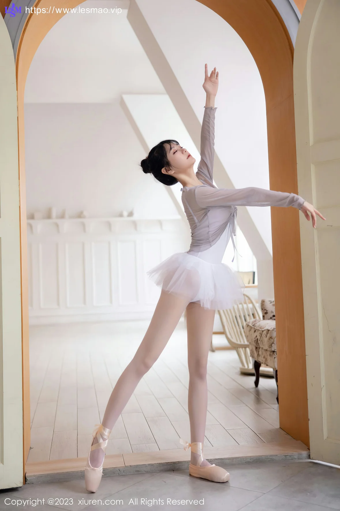 XiuRen 秀人 No.6592 谢小蒽 “芭蕾舞蹈”主题性感写真11 - 1