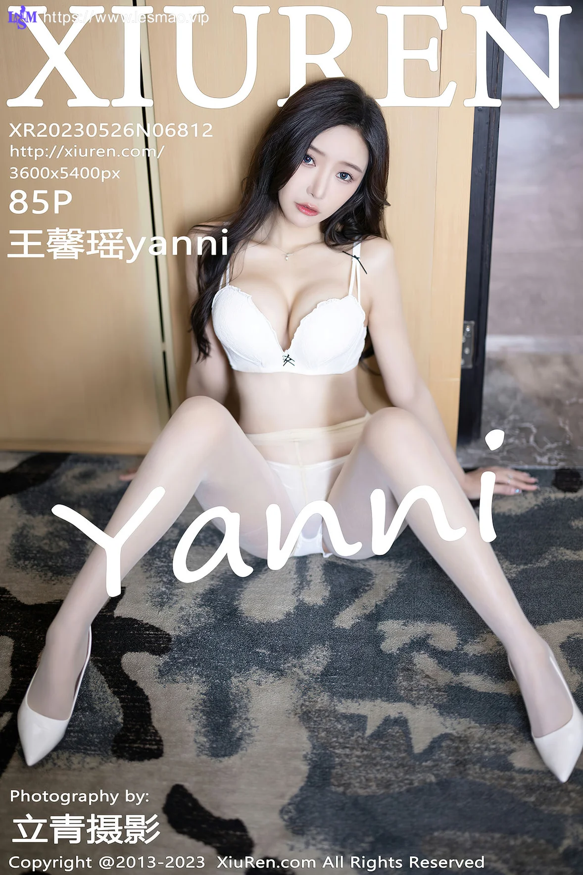 XiuRen 秀人 No.6812 王馨瑶yanni 花色连衣裙性感写真1 - 6