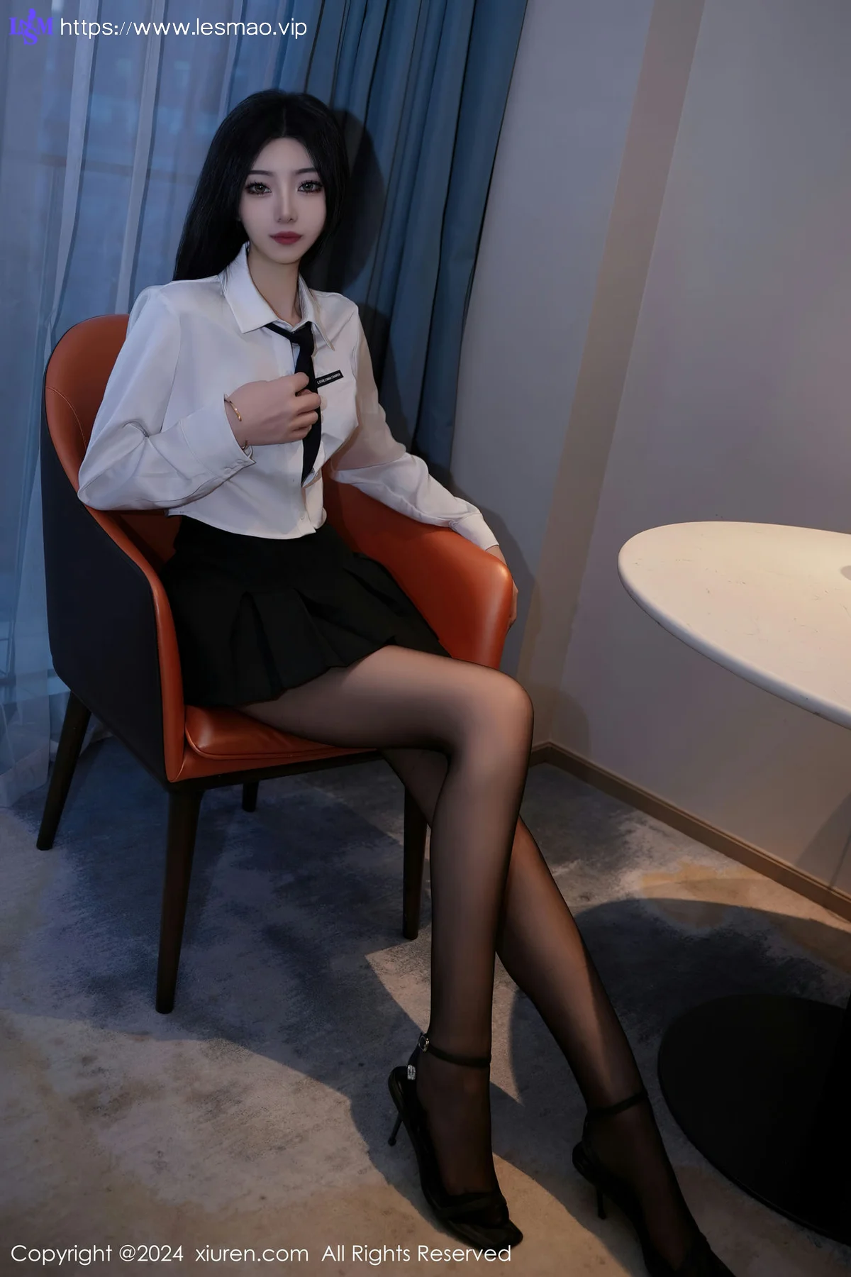 XiuRen 秀人 No.7894  安琪Yee 黑色短裙性感写真 - 6