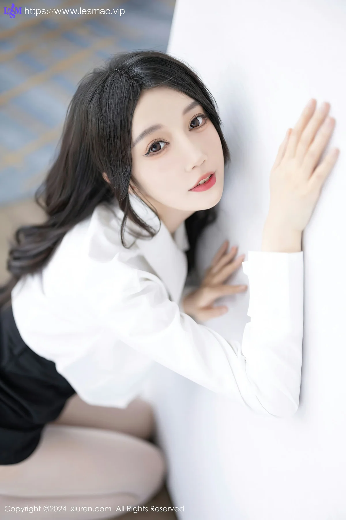 XiuRen 秀人 No.8247 玥儿玥 白色丝袜哈尔滨旅拍1 - 6