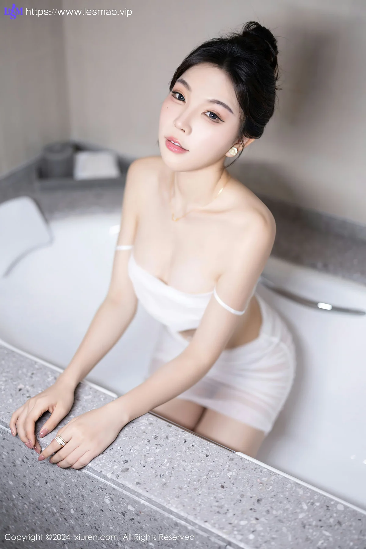 XiuRen 秀人 No.8491 徐莉芝Booty 杏色连衣短裙性感写真3 - 9