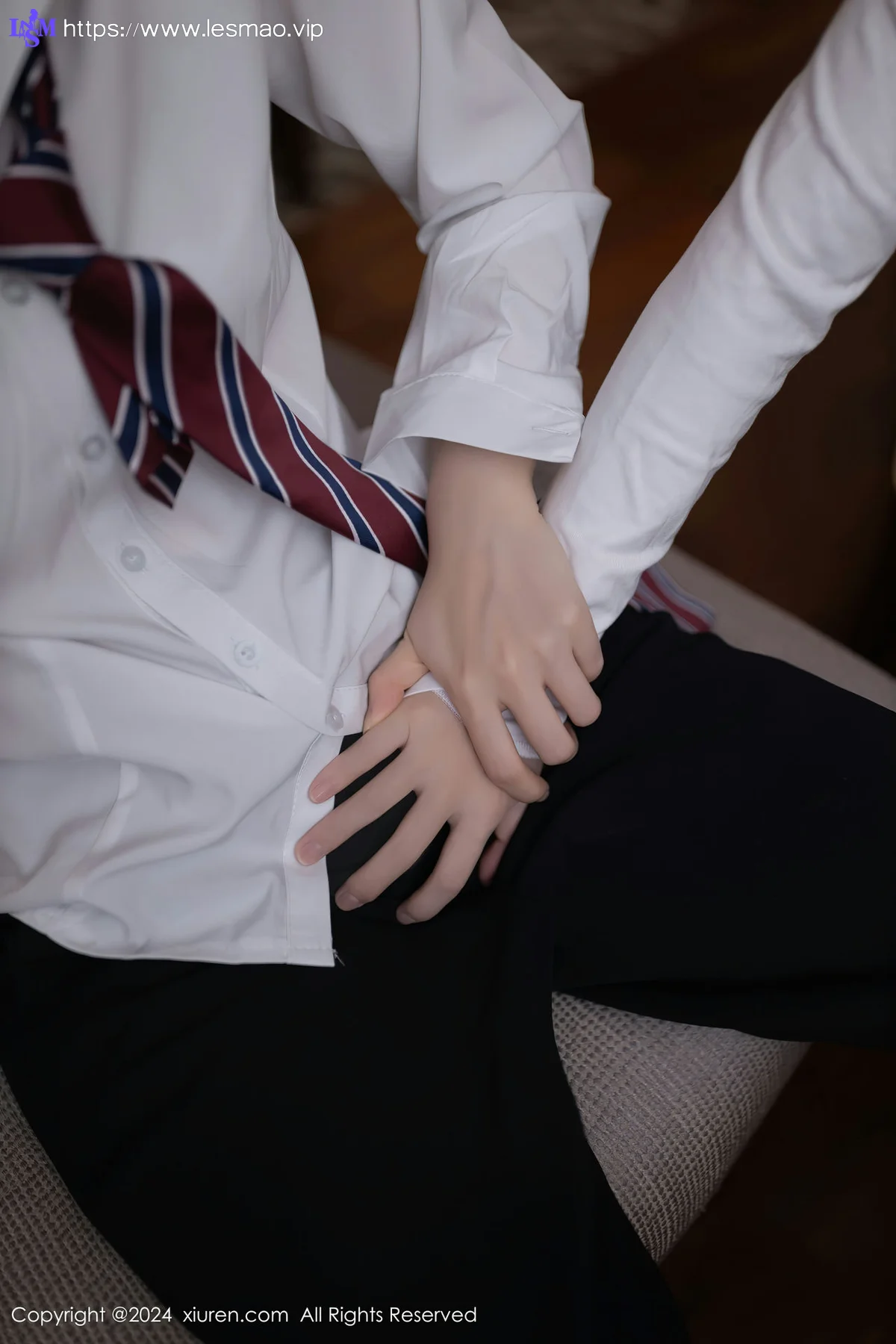 XiuRen 秀人 No.8579 杏子Yada 灰色制服性感写真2 - 7