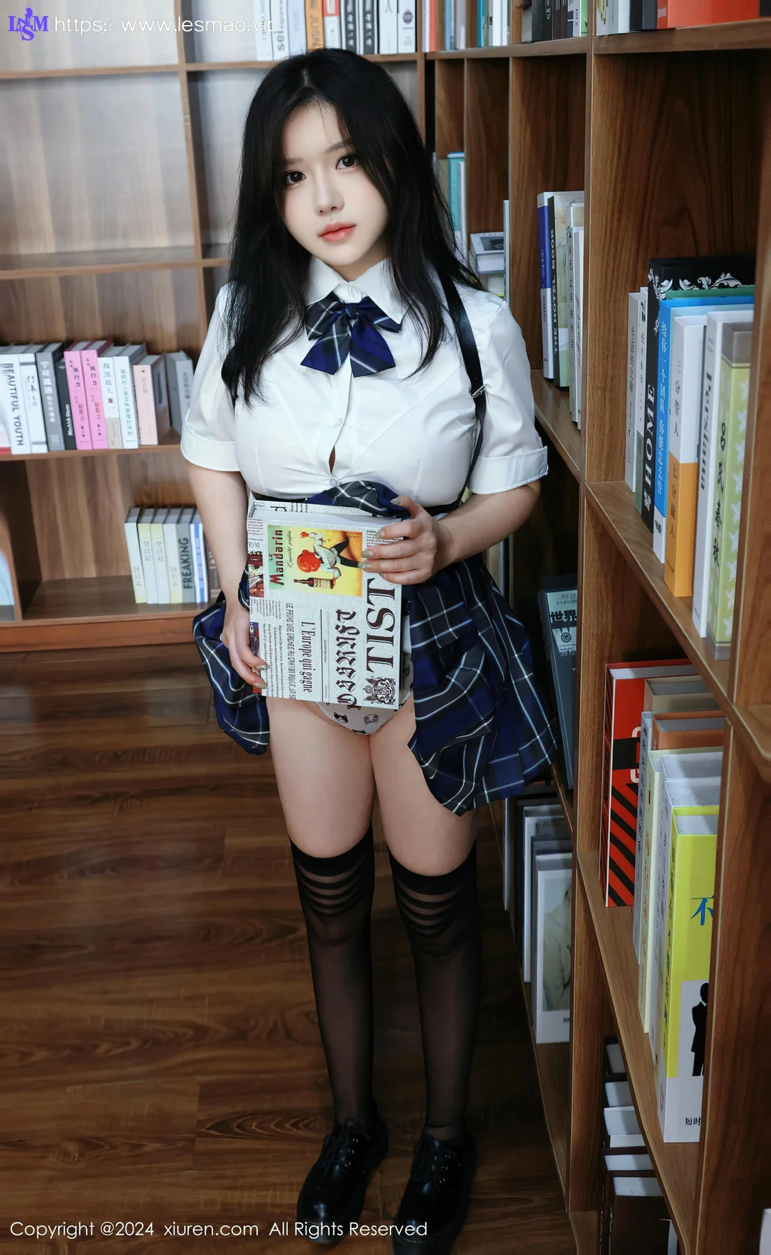 XiuRen 秀人 No.8637 小薯条nienie 图书馆场景拍摄性感写真 - 8