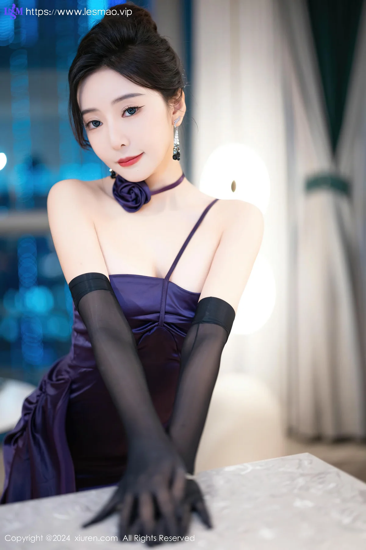 XiuRen 秀人 No.8698 王馨瑶yanni 紫色丝袜性感写真1 - 5