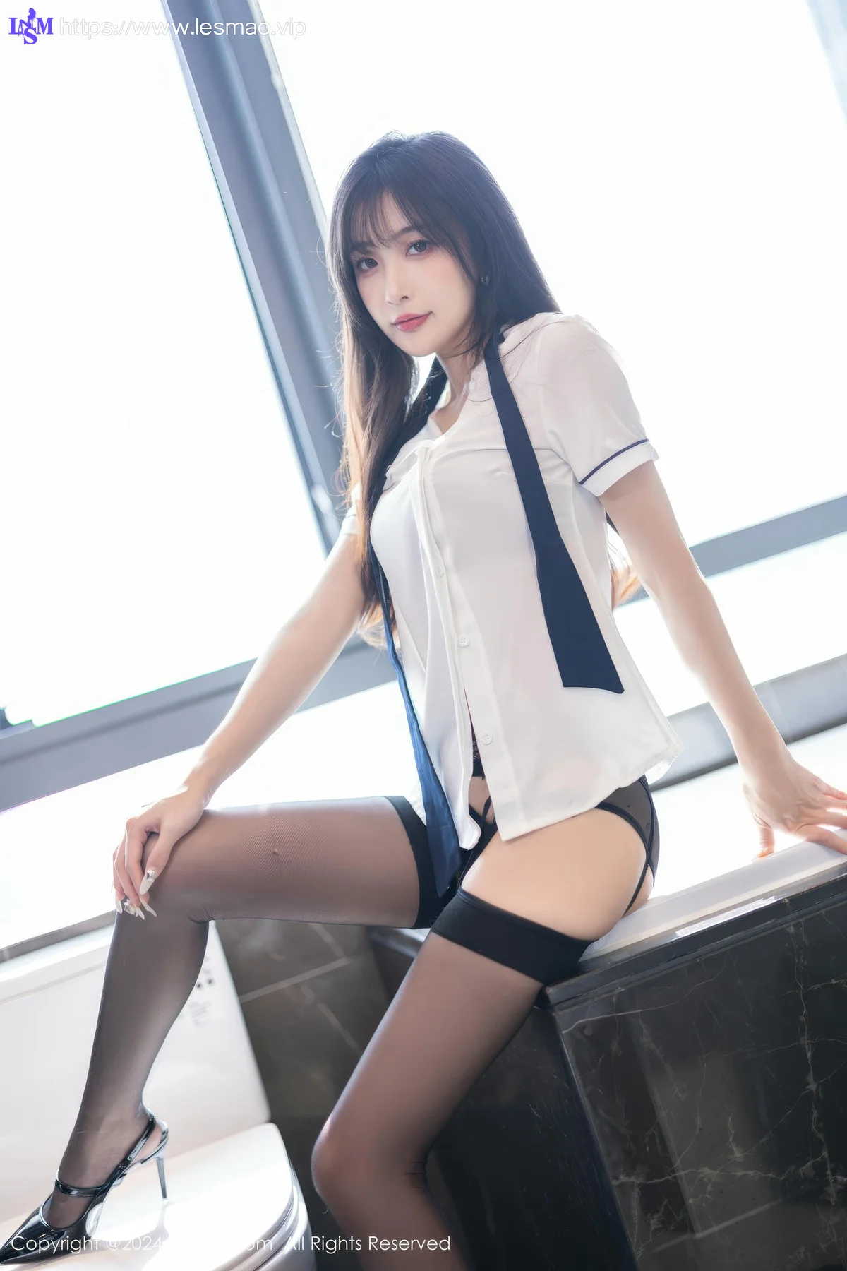 XiuRen 秀人 No.8727 林星阑 深色制服性感写真 - 3