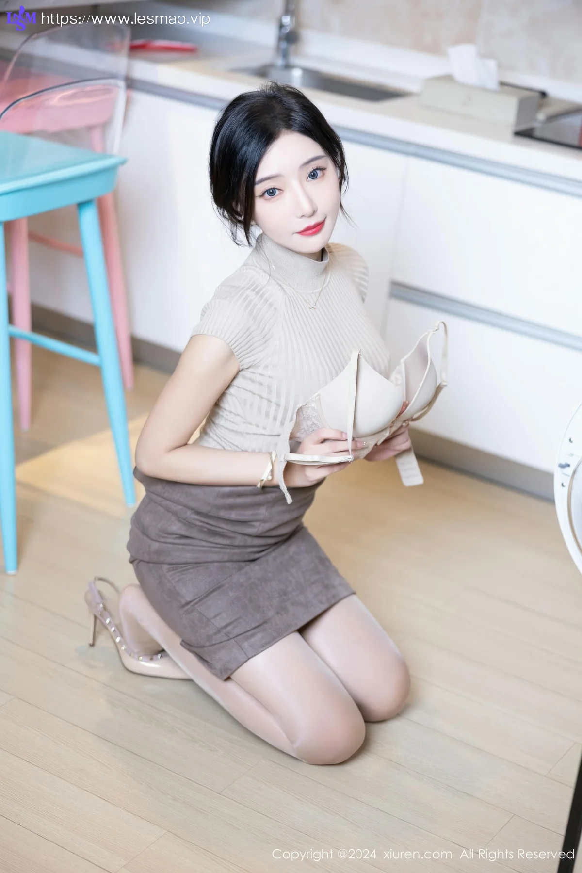 XiuRen 秀人 No.8741 王馨瑶yanni 魅惑肉丝性感写真222 - 9