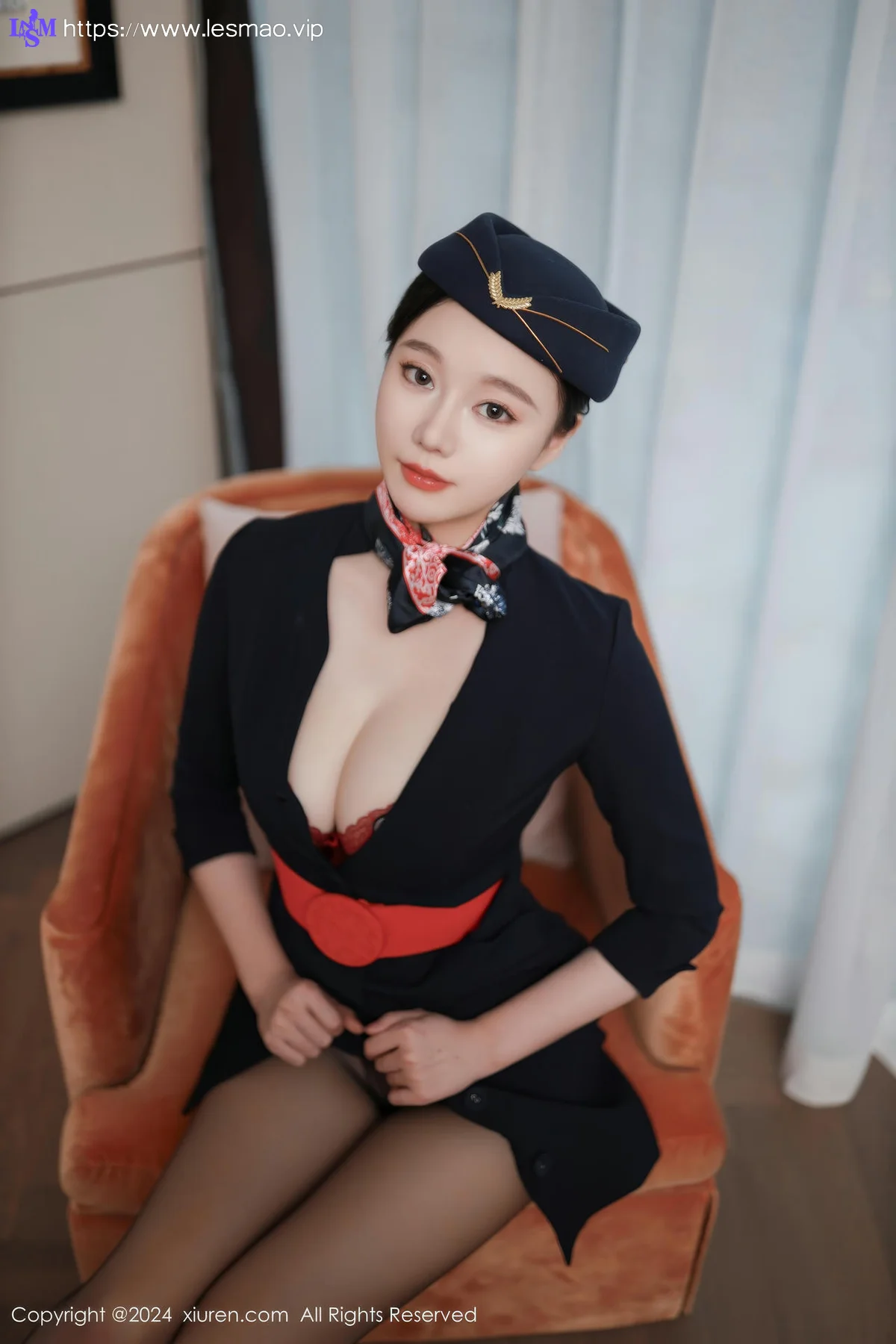 XiuRen 秀人 No.8942 安然anran 深蓝色空姐制服迪拜旅拍 - 7